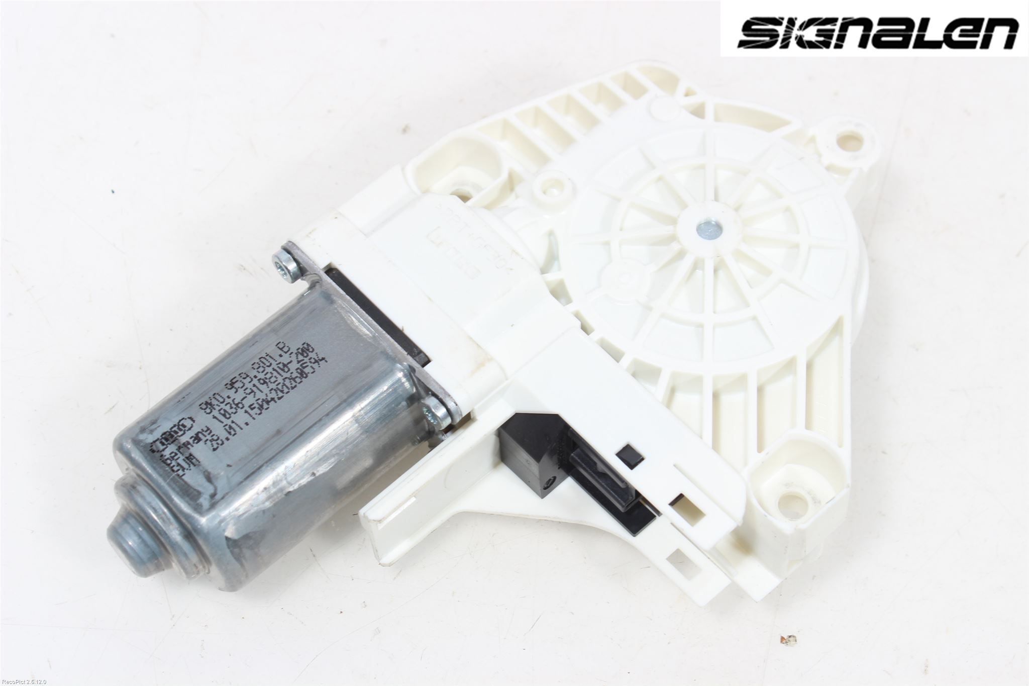 Audi A6/S6 4G 11-18 Vindusheismotor