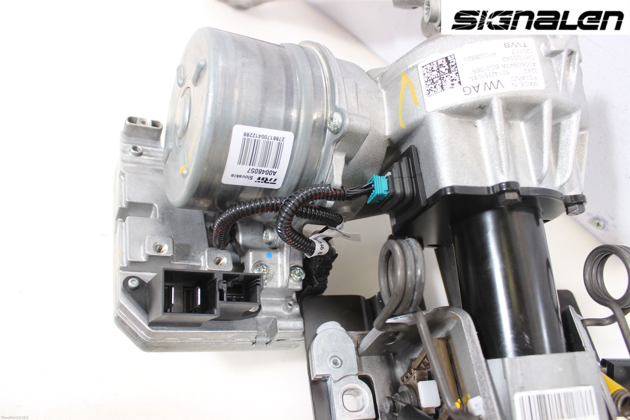 Skoda FABIA 15-21 Rattakselaggregat Innebygd Servo