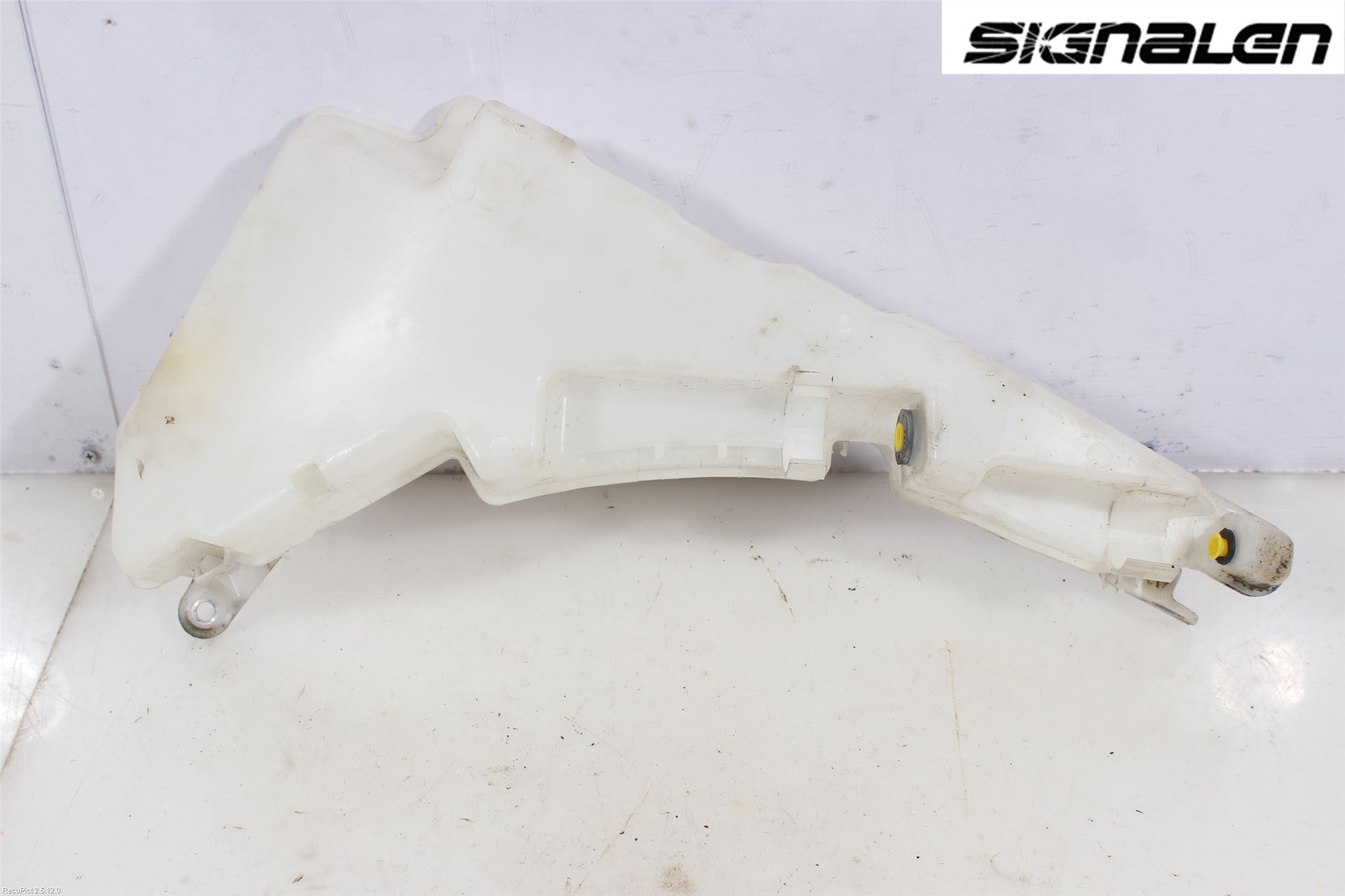 Audi A6/S6     05-11 Spylerbeholder Frontrute-Lykte