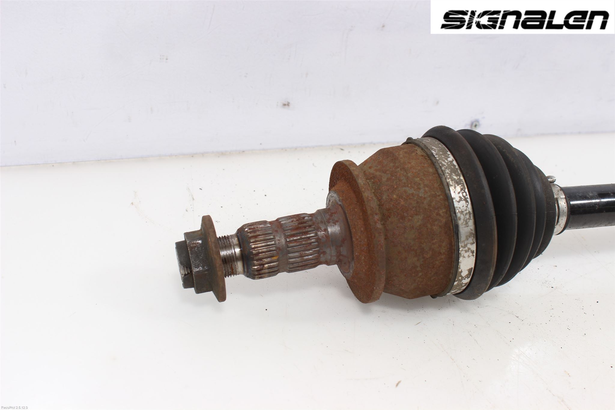 Opel INSIGNIA 09-16 Drivaksel Foran Kompl Venstre