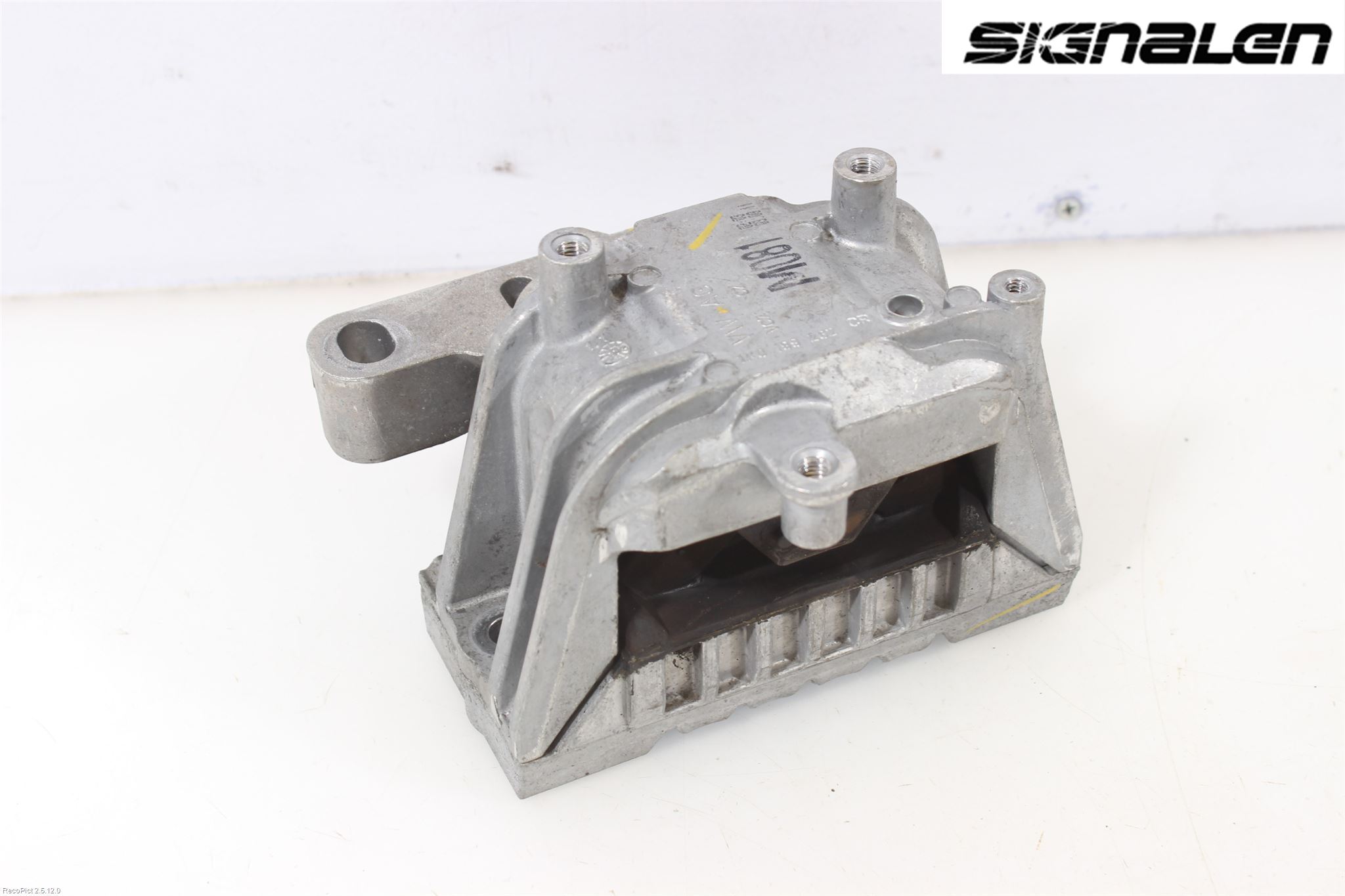 Volkswagen VW PASSAT 11-14 Motor Feste Gummi
