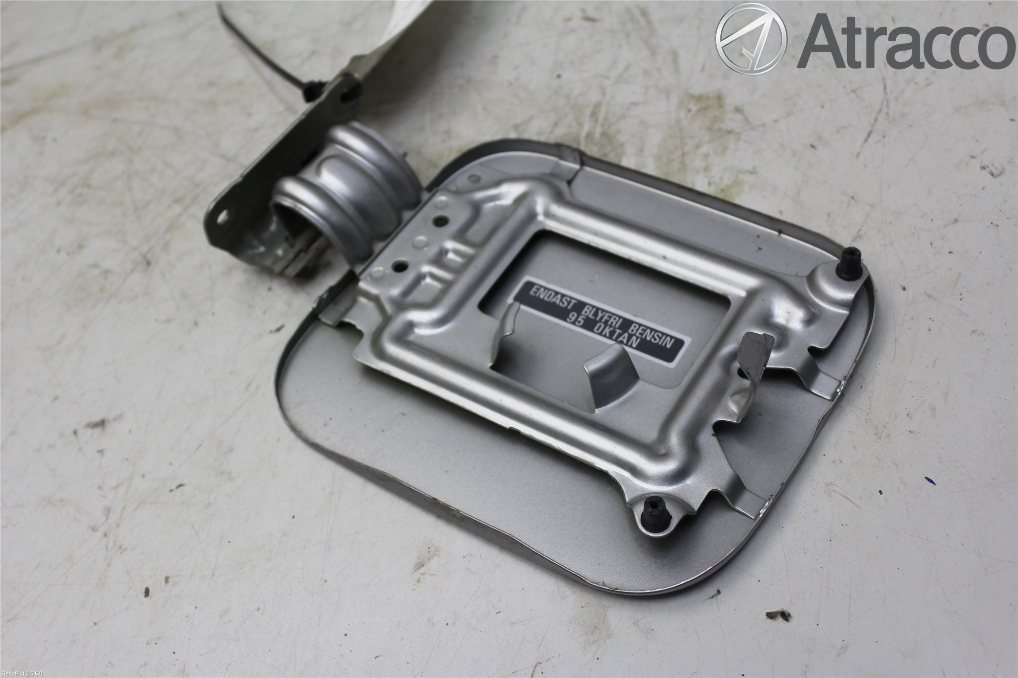 Nissan QASHQAI   07-10 Drivstoff Tankluke