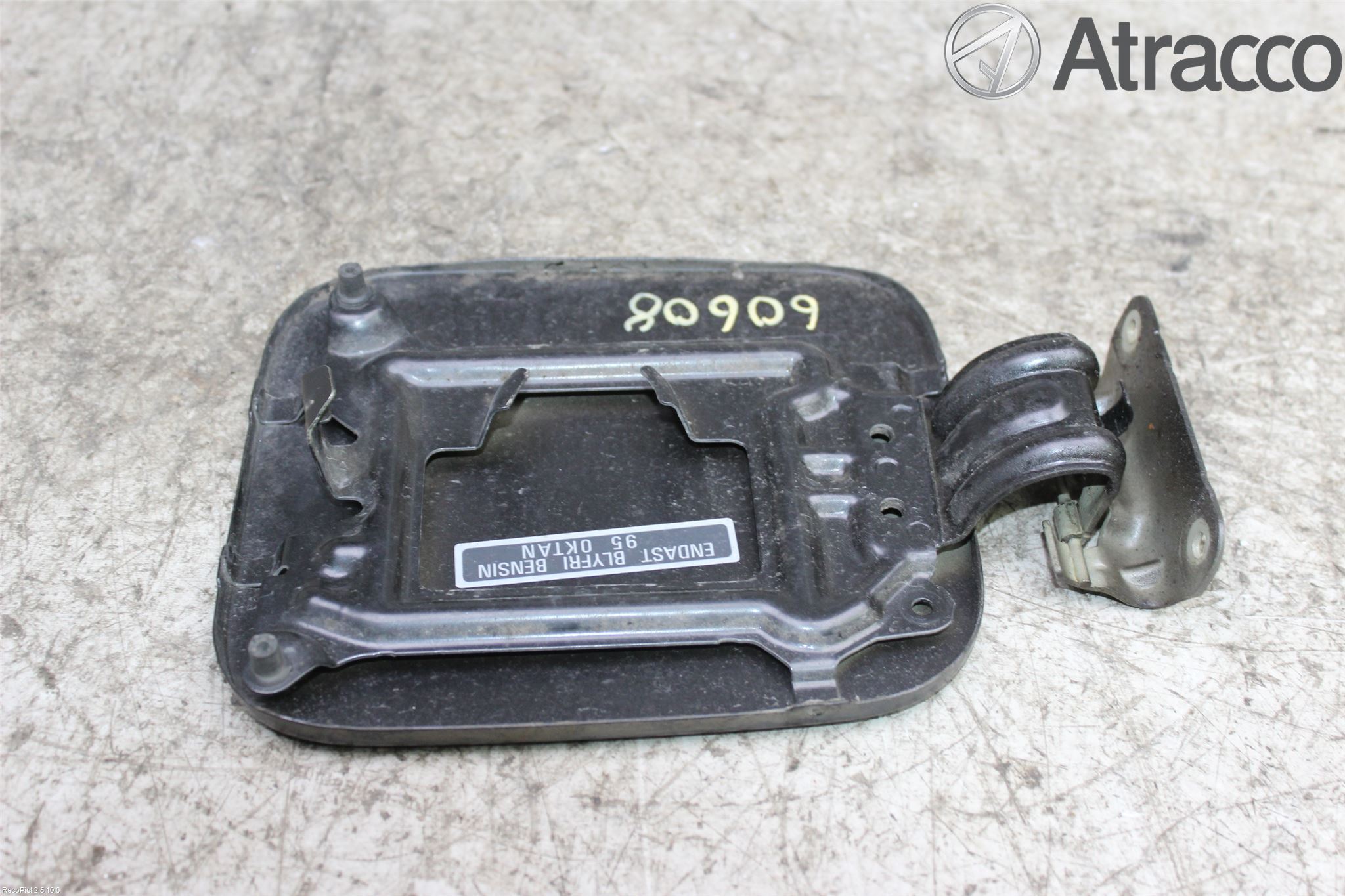 Nissan QASHQAI   07-10 Drivstoff Tankluke