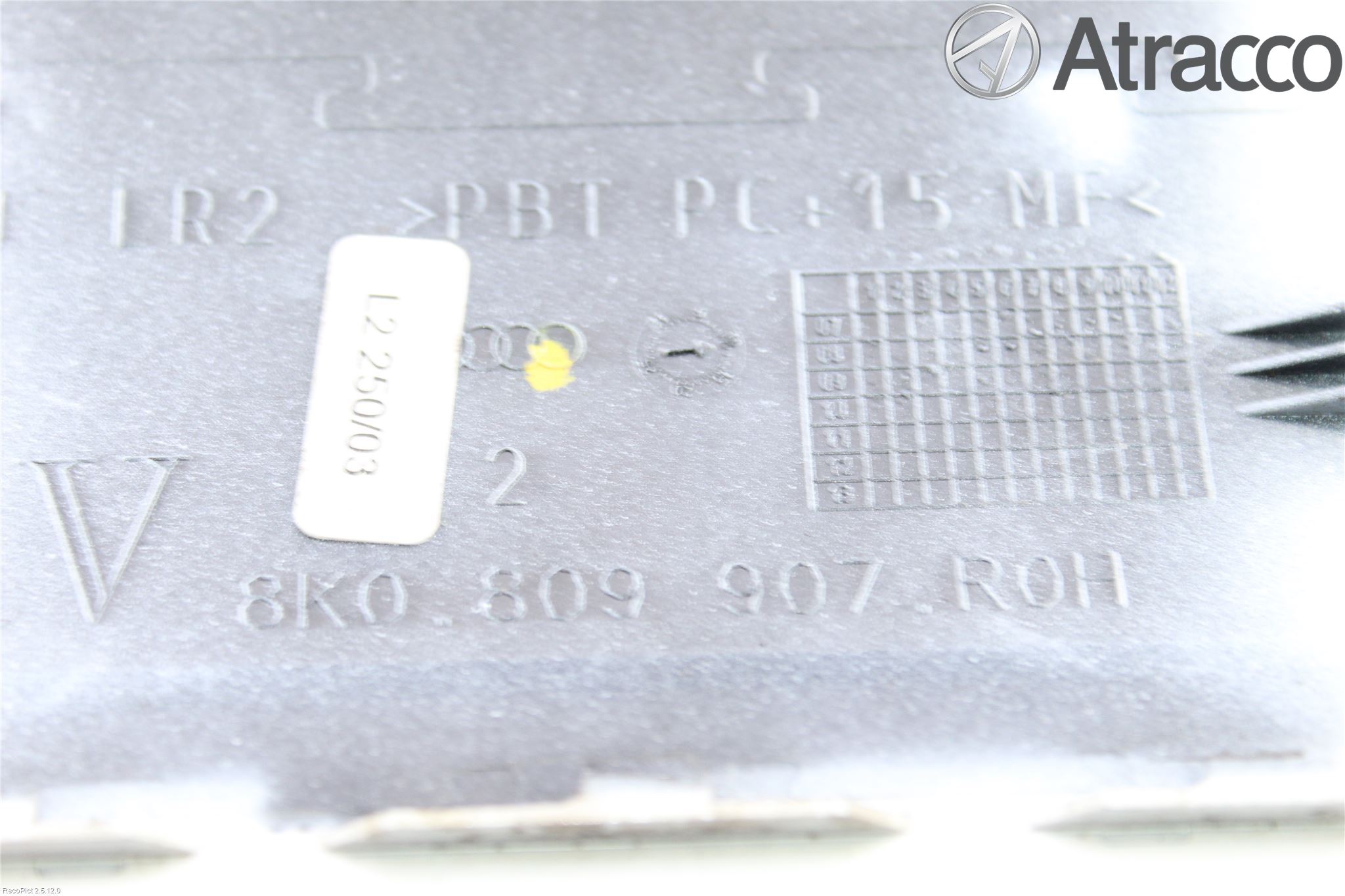 Audi A4/S4 08-11 Drivstoff Tankluke