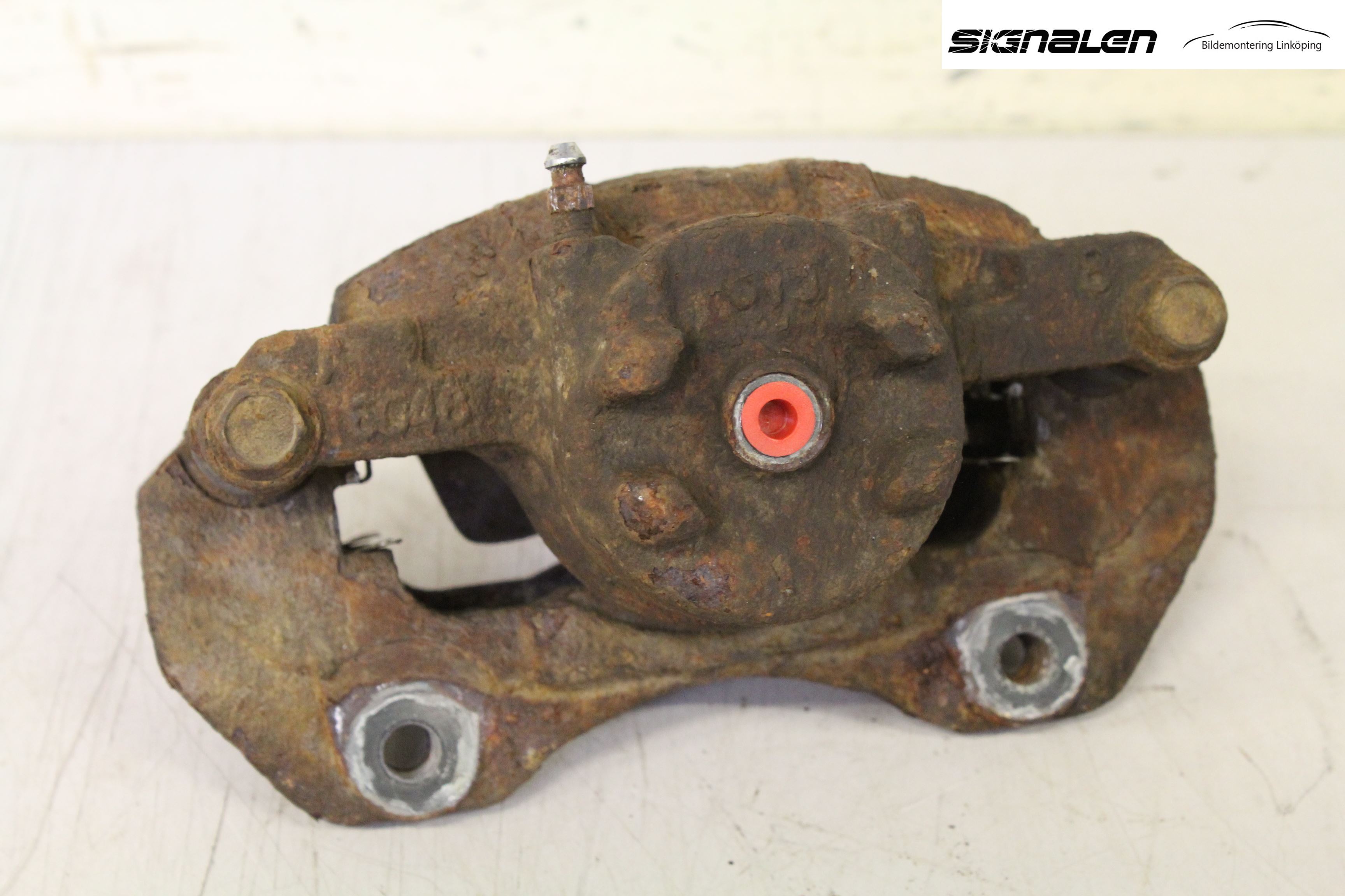 Mitsubishi LANCER  03-07 Bremsecaliper Foran Venstre