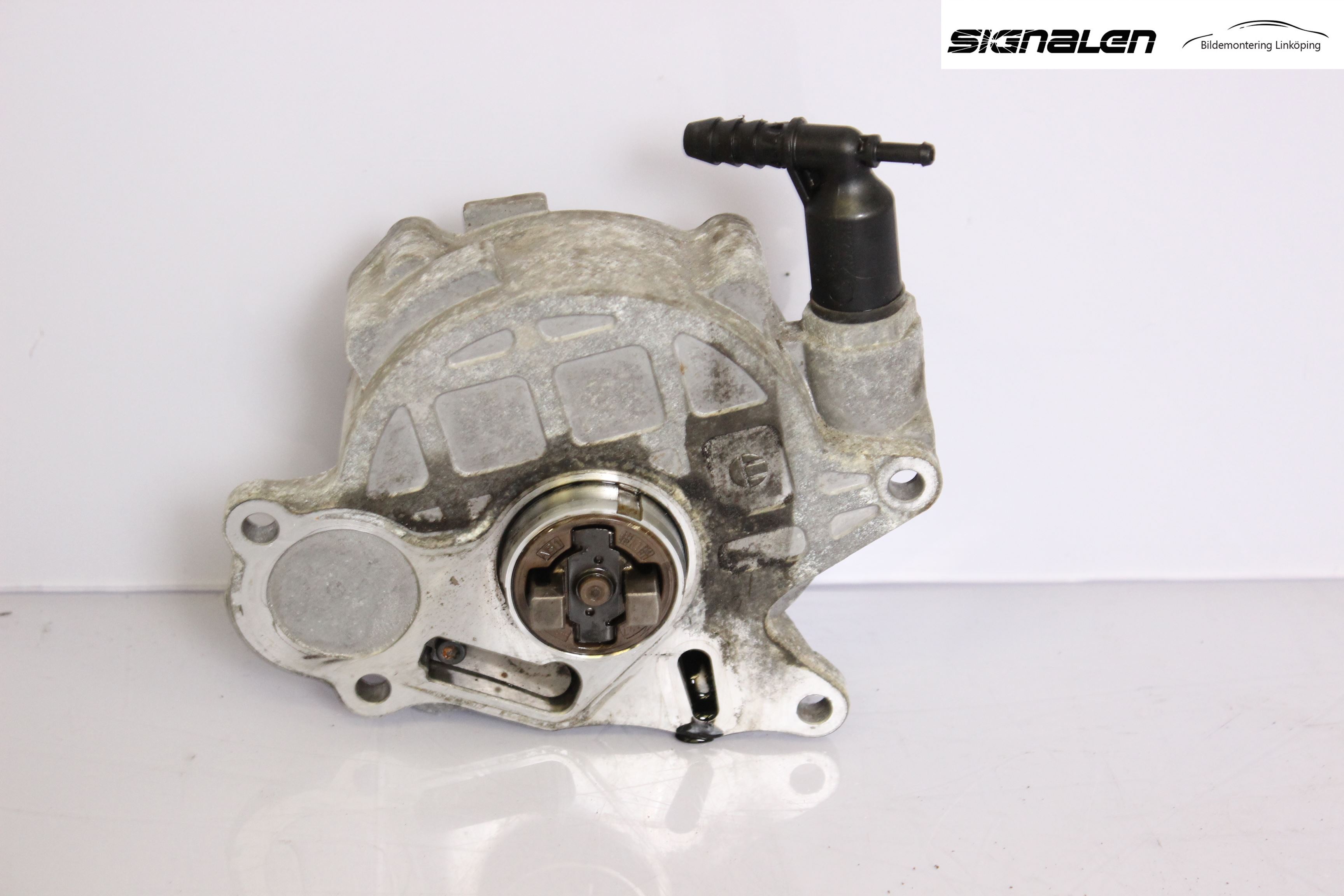 Volkswagen VW CADDY 11-15 Vacuumpumpe