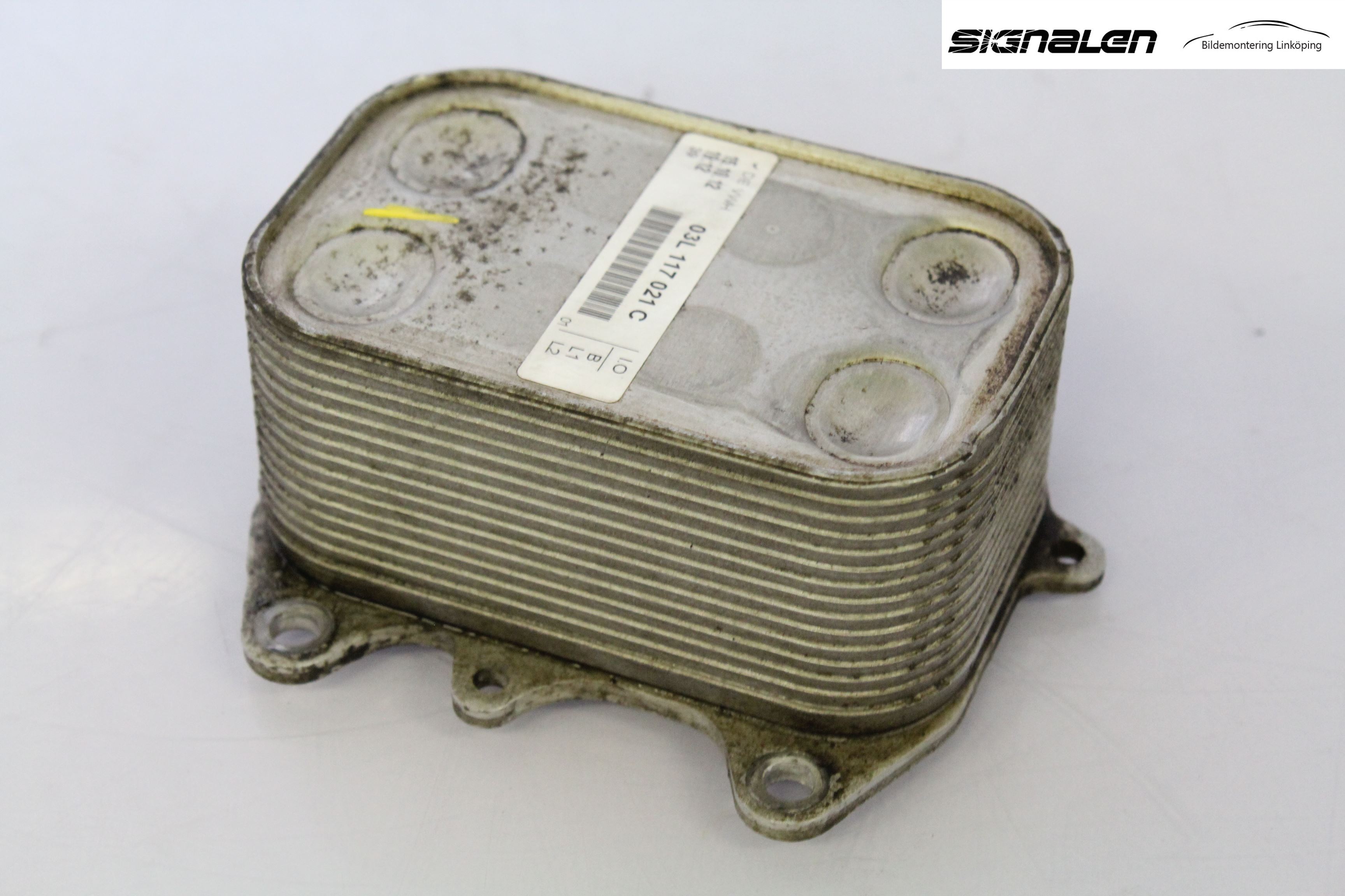 Volkswagen VW TRANSP/CARAVELLE (T5) 04-15 Radiator Oljekjøler Motor