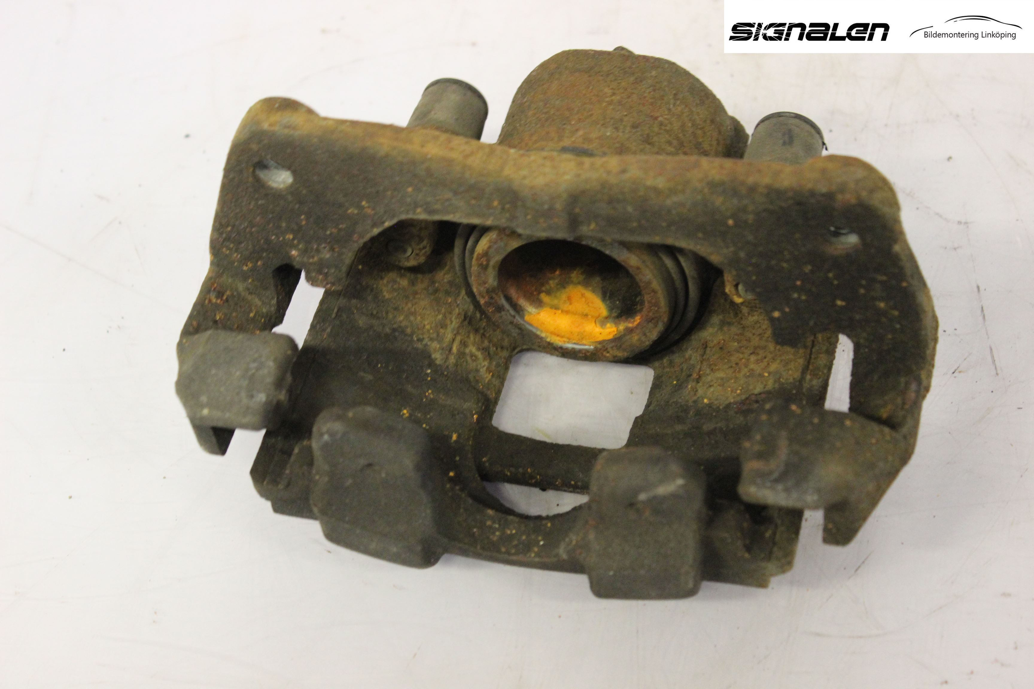 Toyota YARIS XP130 12-14 Bremsecaliper Foran Venstre