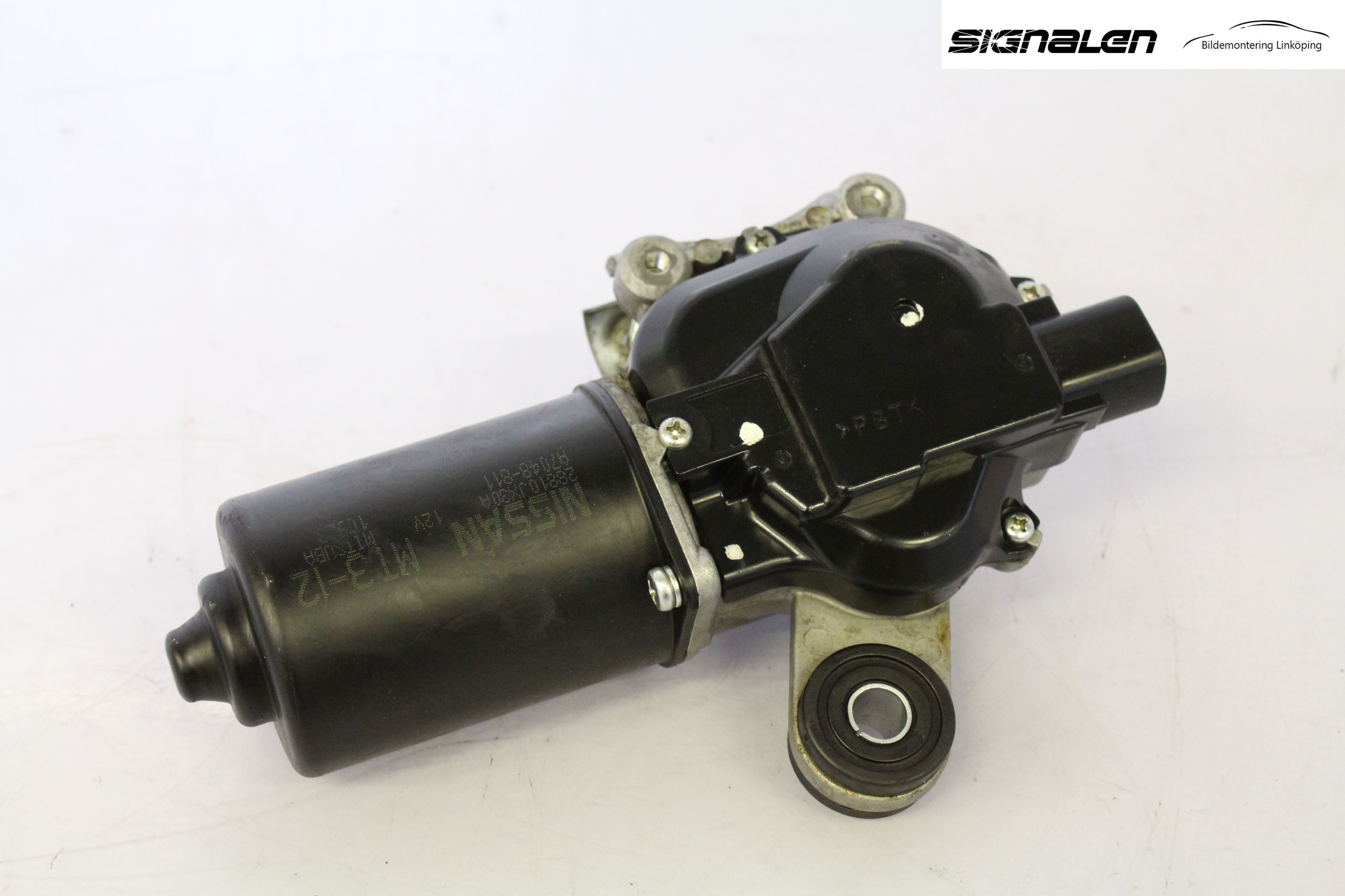 Nissan NV200/NV200 COMBI Viskermotor Frontrute