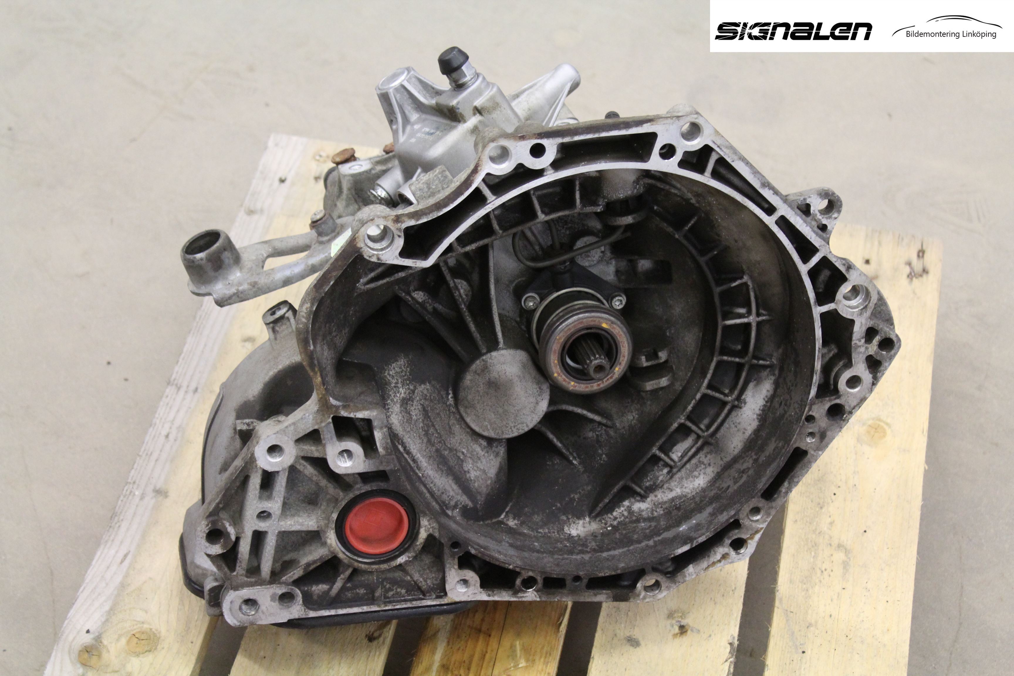 Opel CORSA D 07-14 Gearkasse 5 Trinn