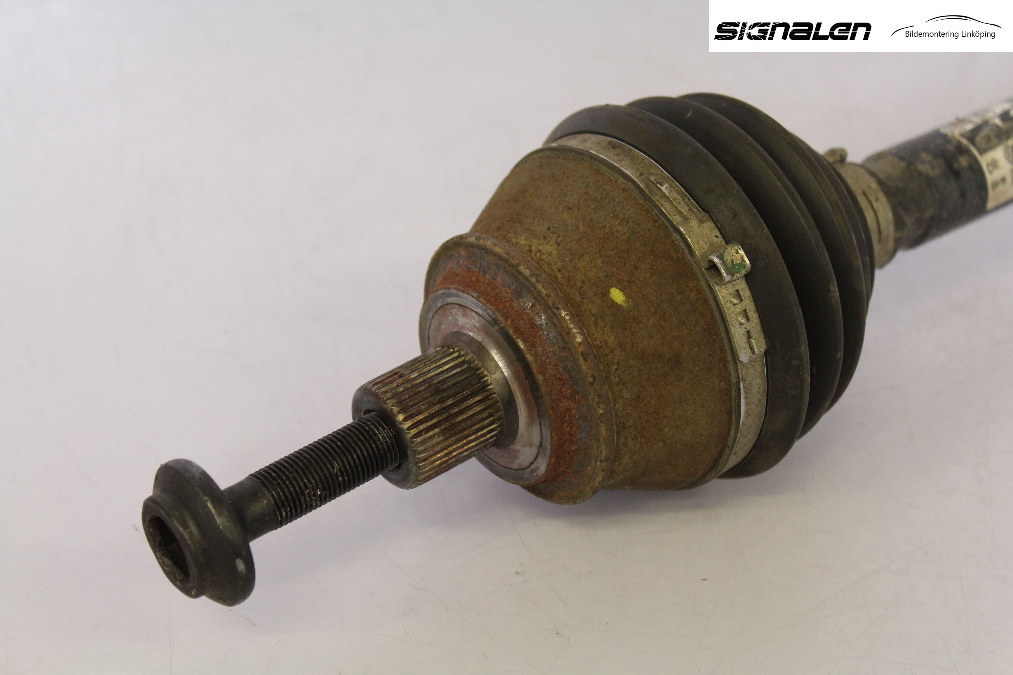 Audi A6/S6     05-11 Drivaksel Foran Kompl Venstre