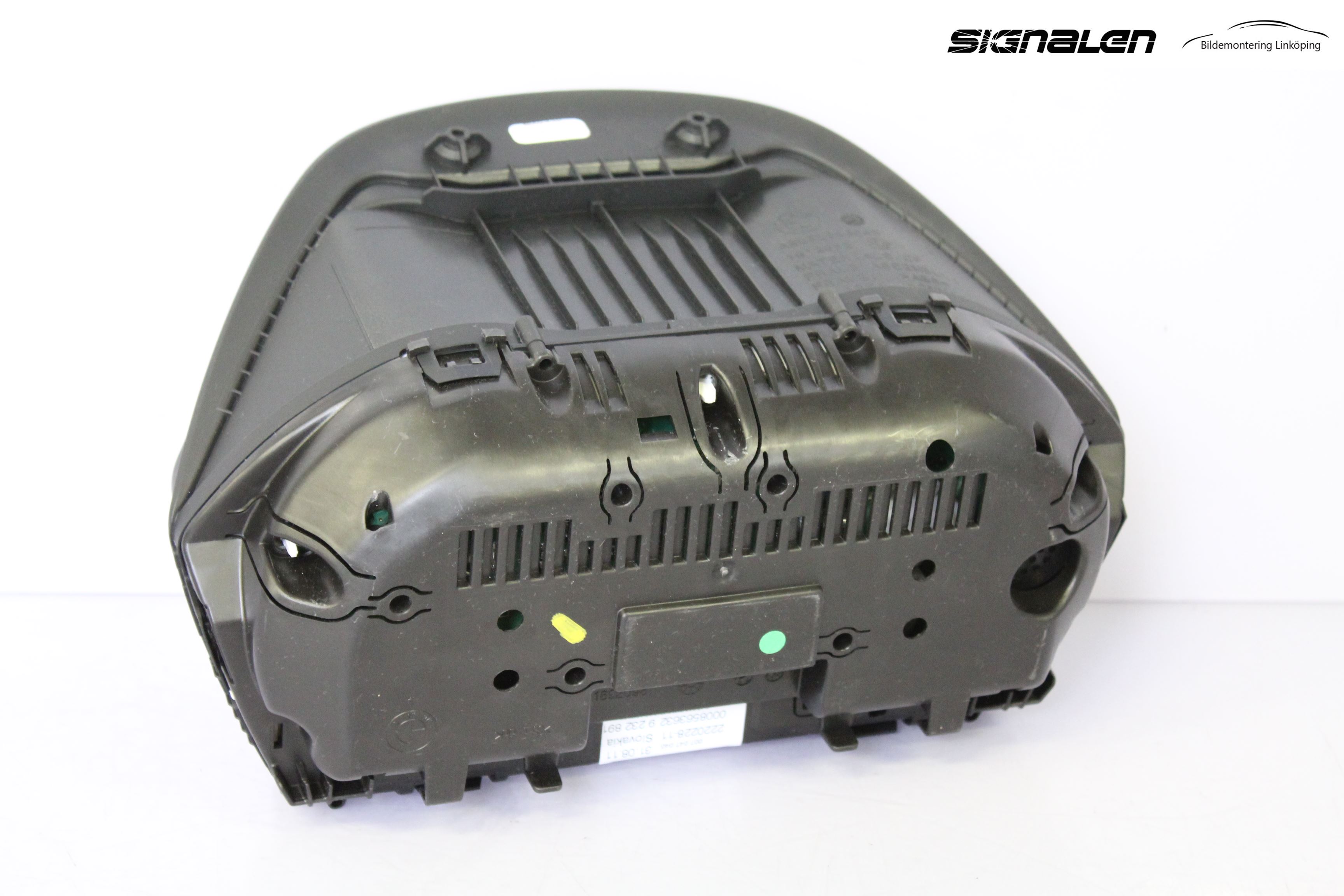 BMW 1 F20/F21 11-19 Instr Kombinert