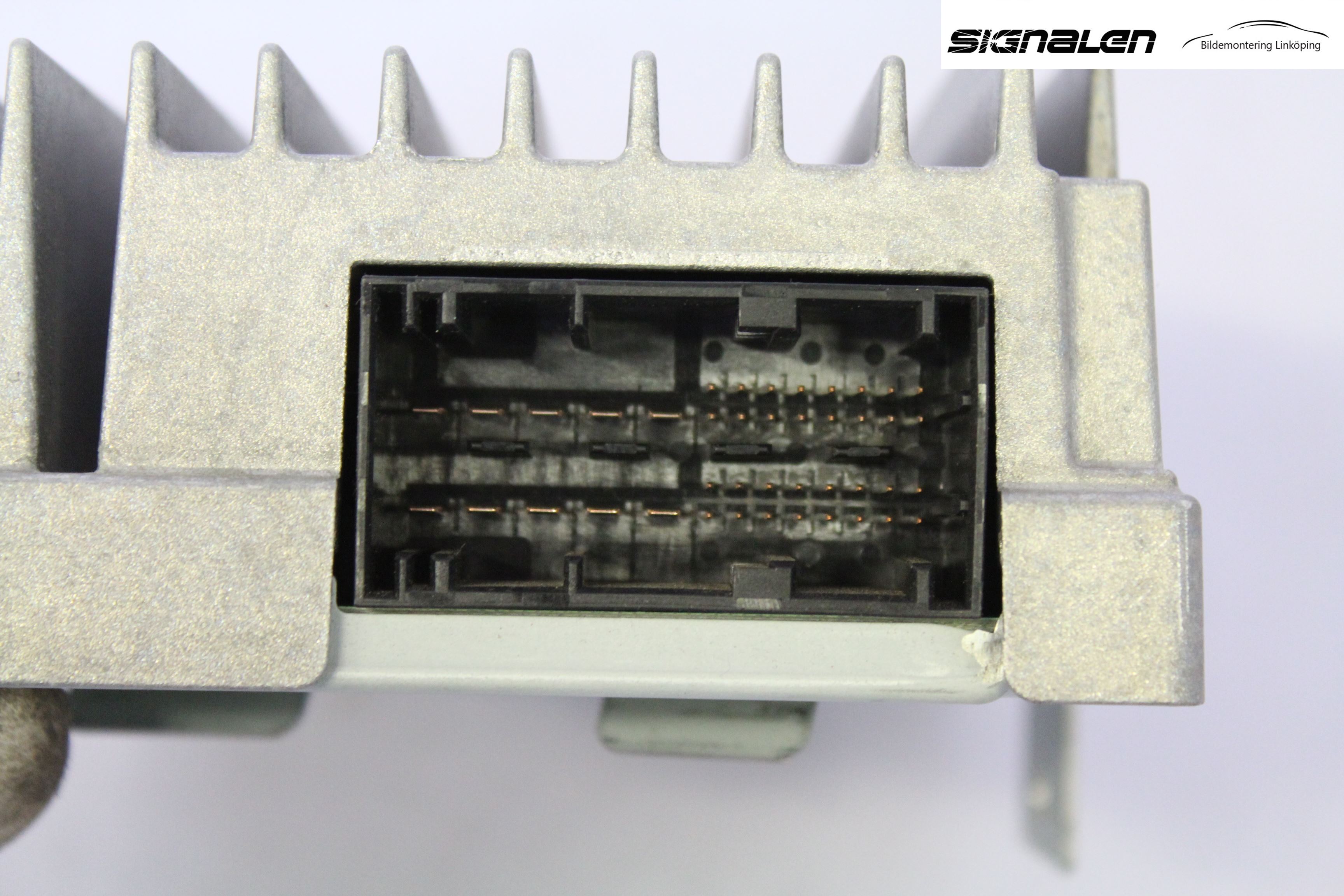 BMW 1 F20/F21 11-19 Stereo Forsterker