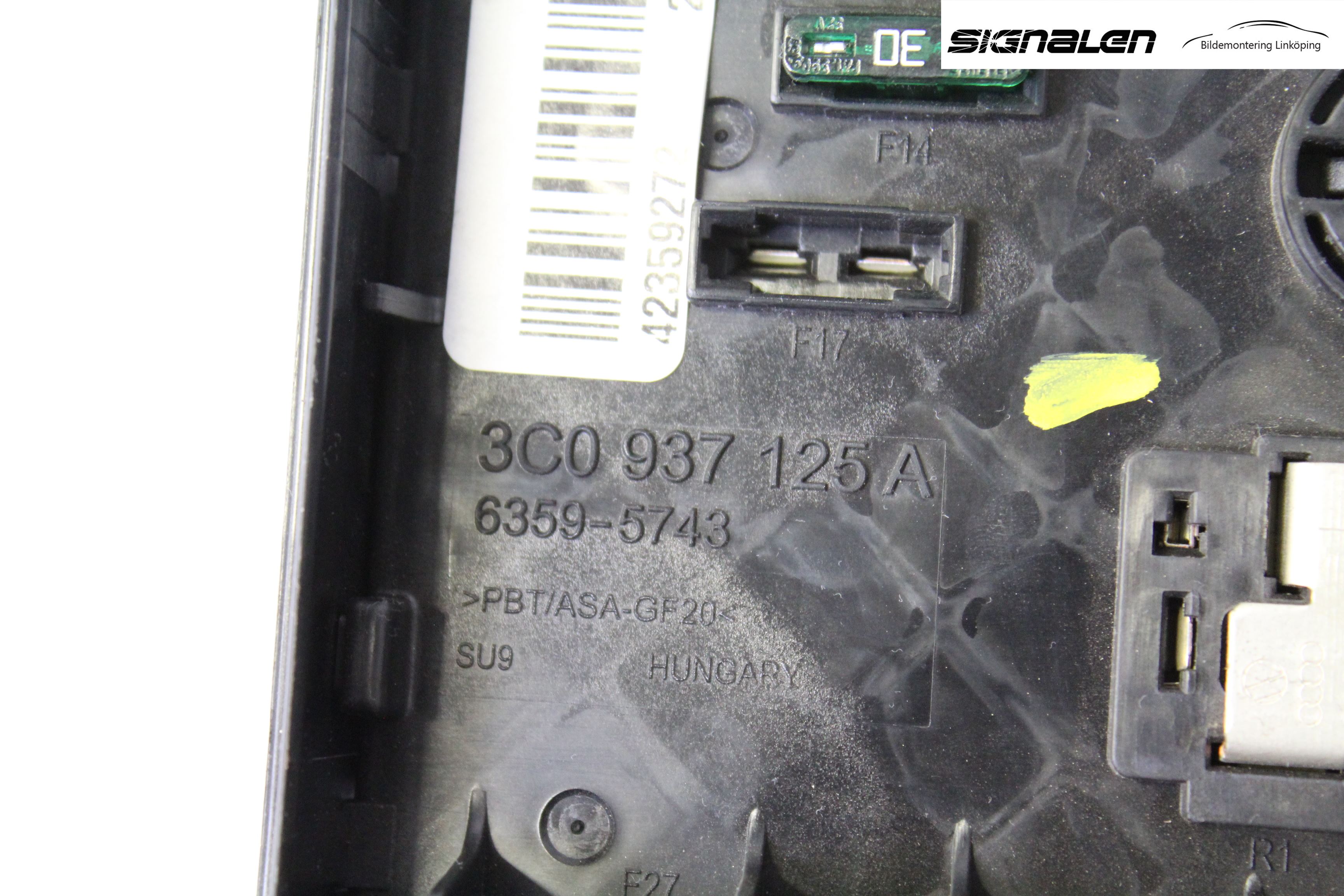 Volkswagen VW PASSAT 11-14 Sikringsboks - Elsentral