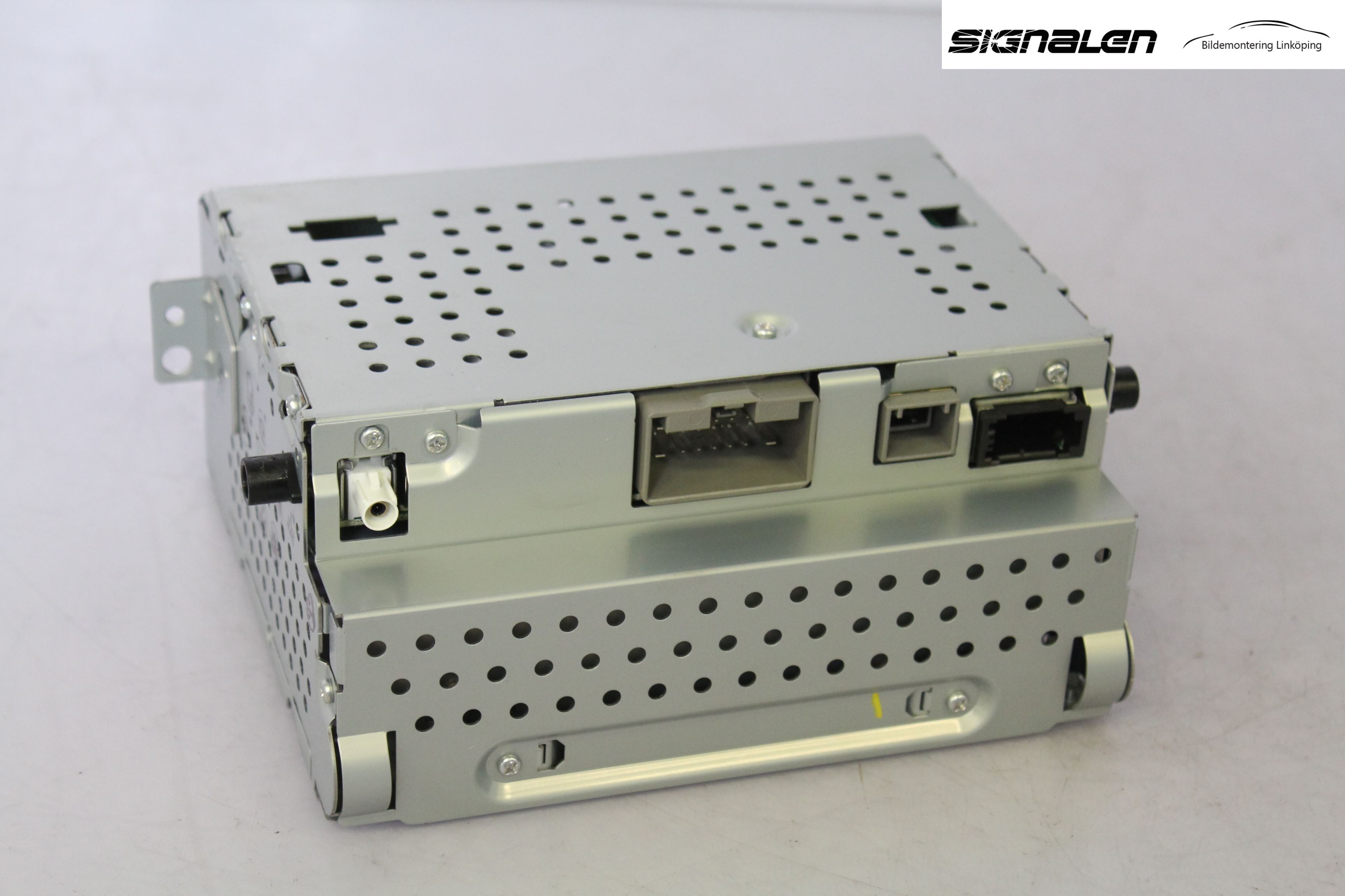 Volvo V70 08-13 Stereo Radio Med Cd