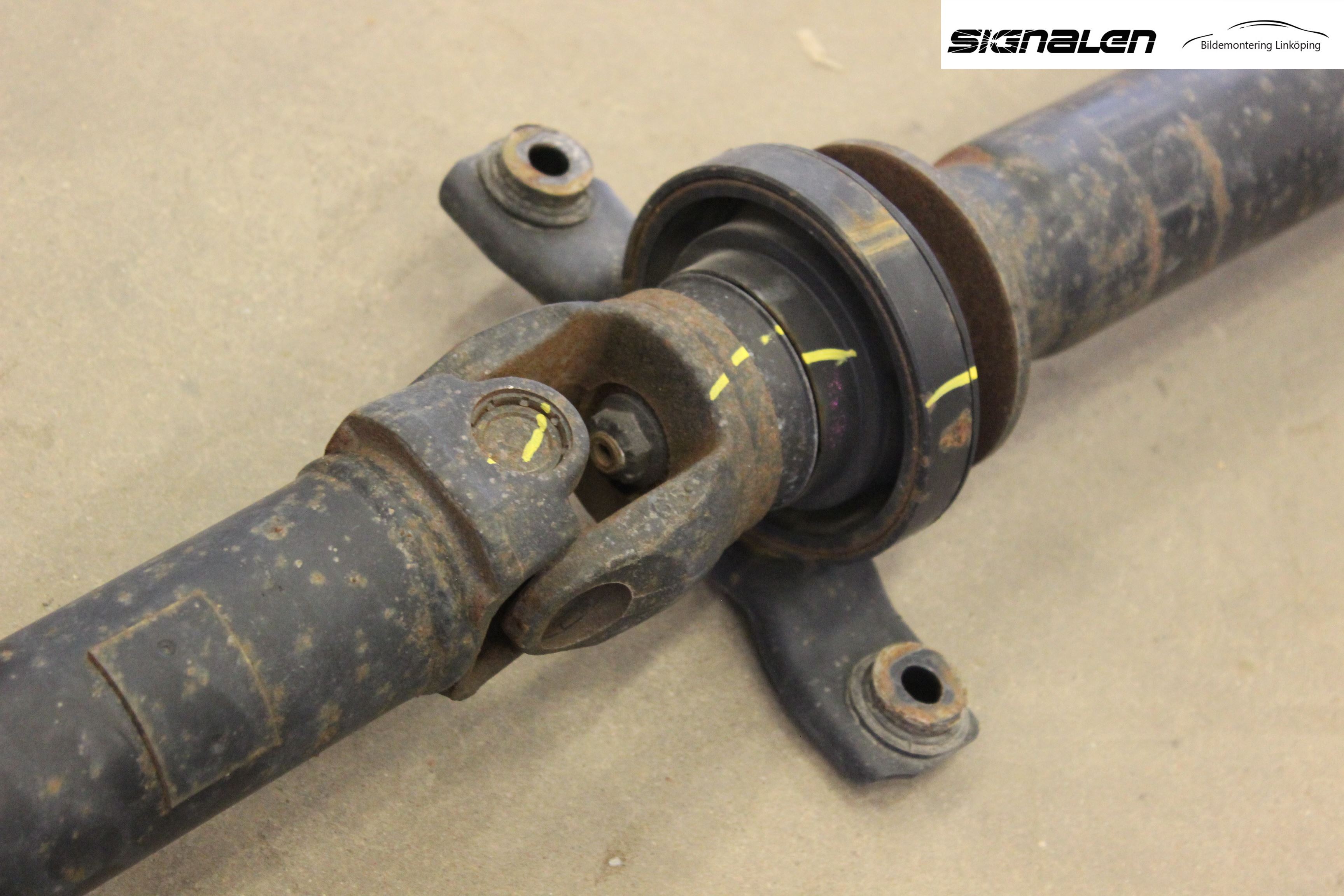 Subaru IMPREZA II  06-07 Mellomaksel Kompl
