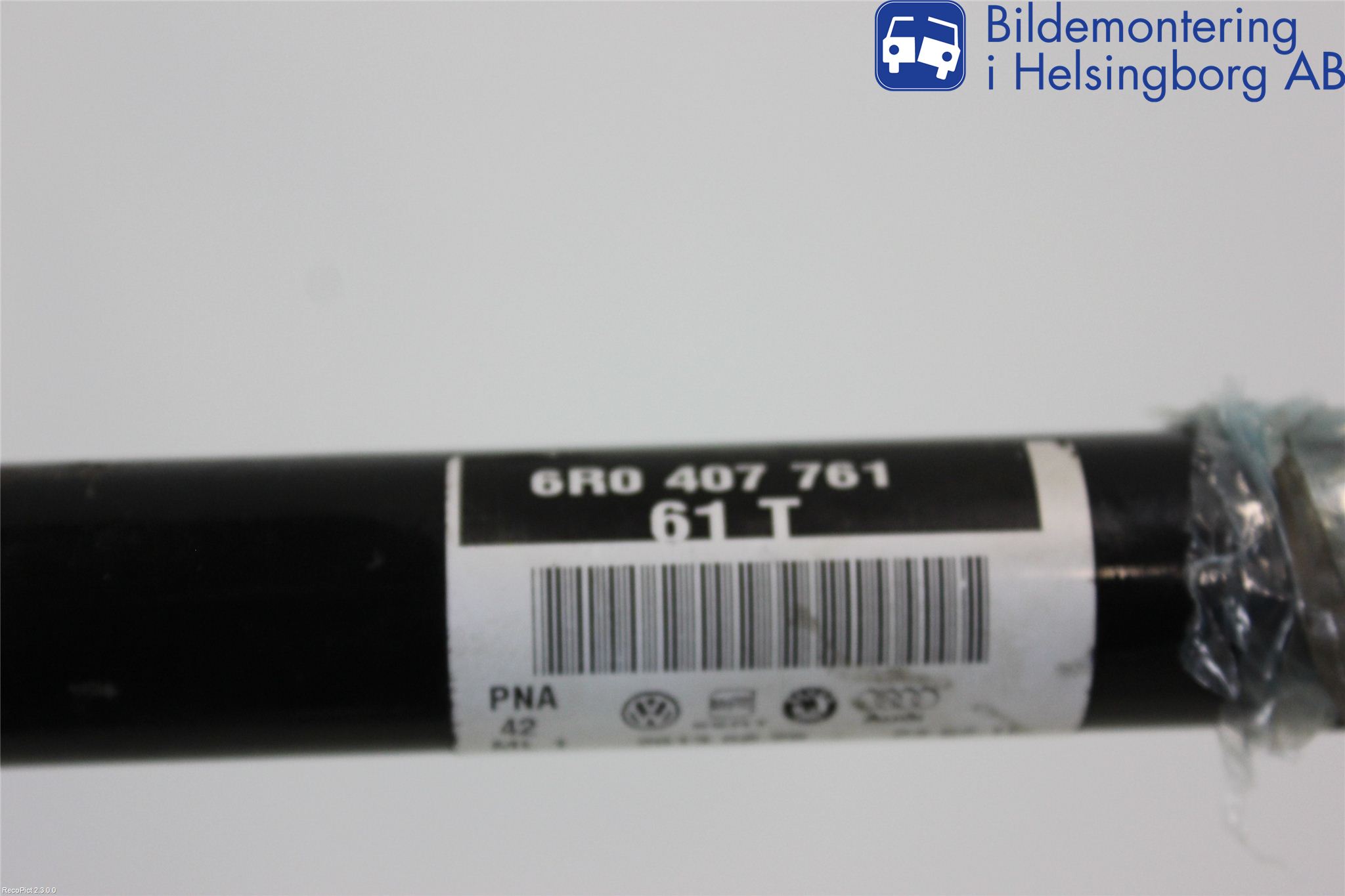 Volkswagen VW POLO 10-17 Drivaksel Foran Kompl Venstre