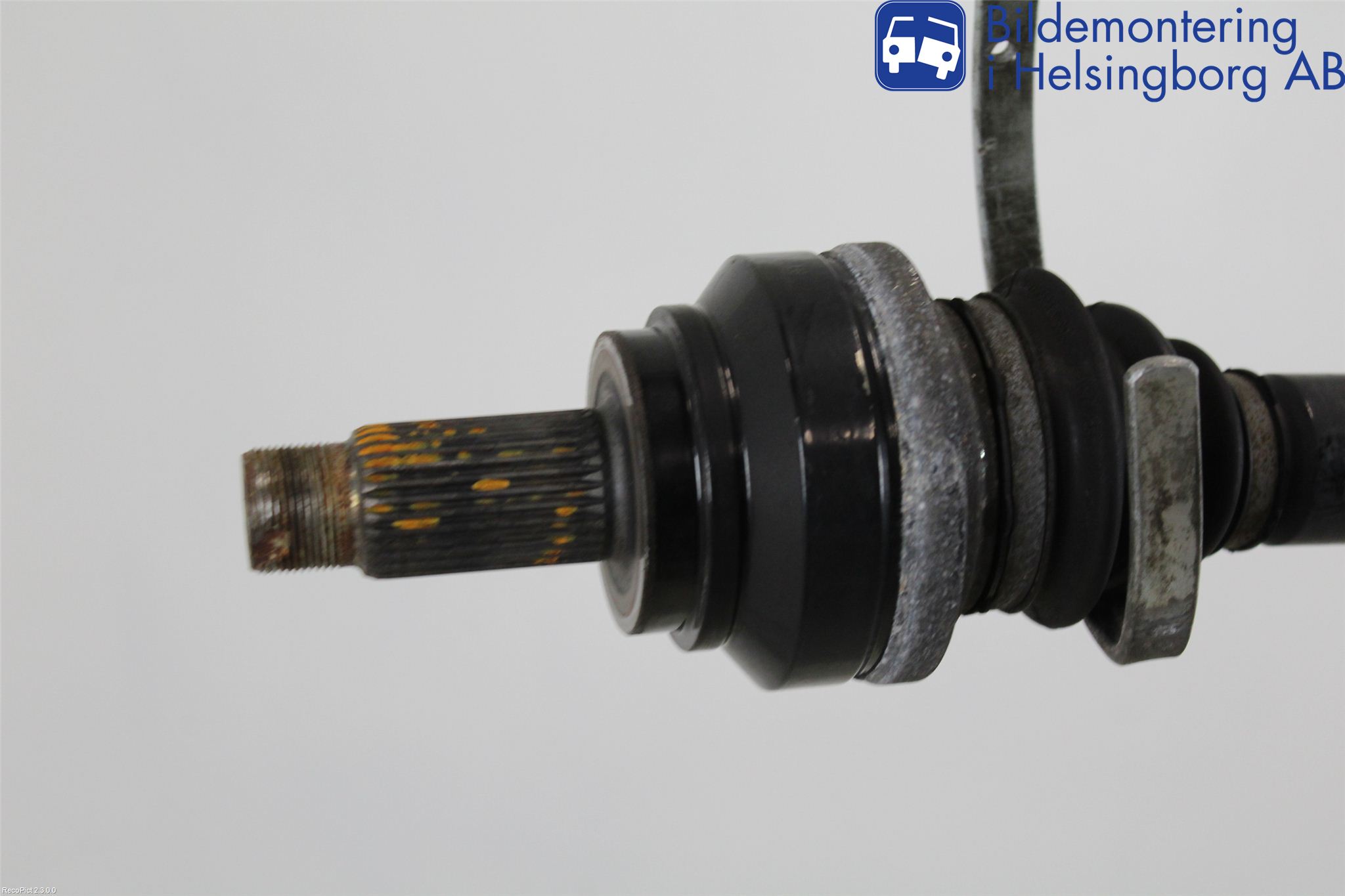 BMW 5 F10/F11/F18 09-17 Drivaksel Bak Kompl Høyre