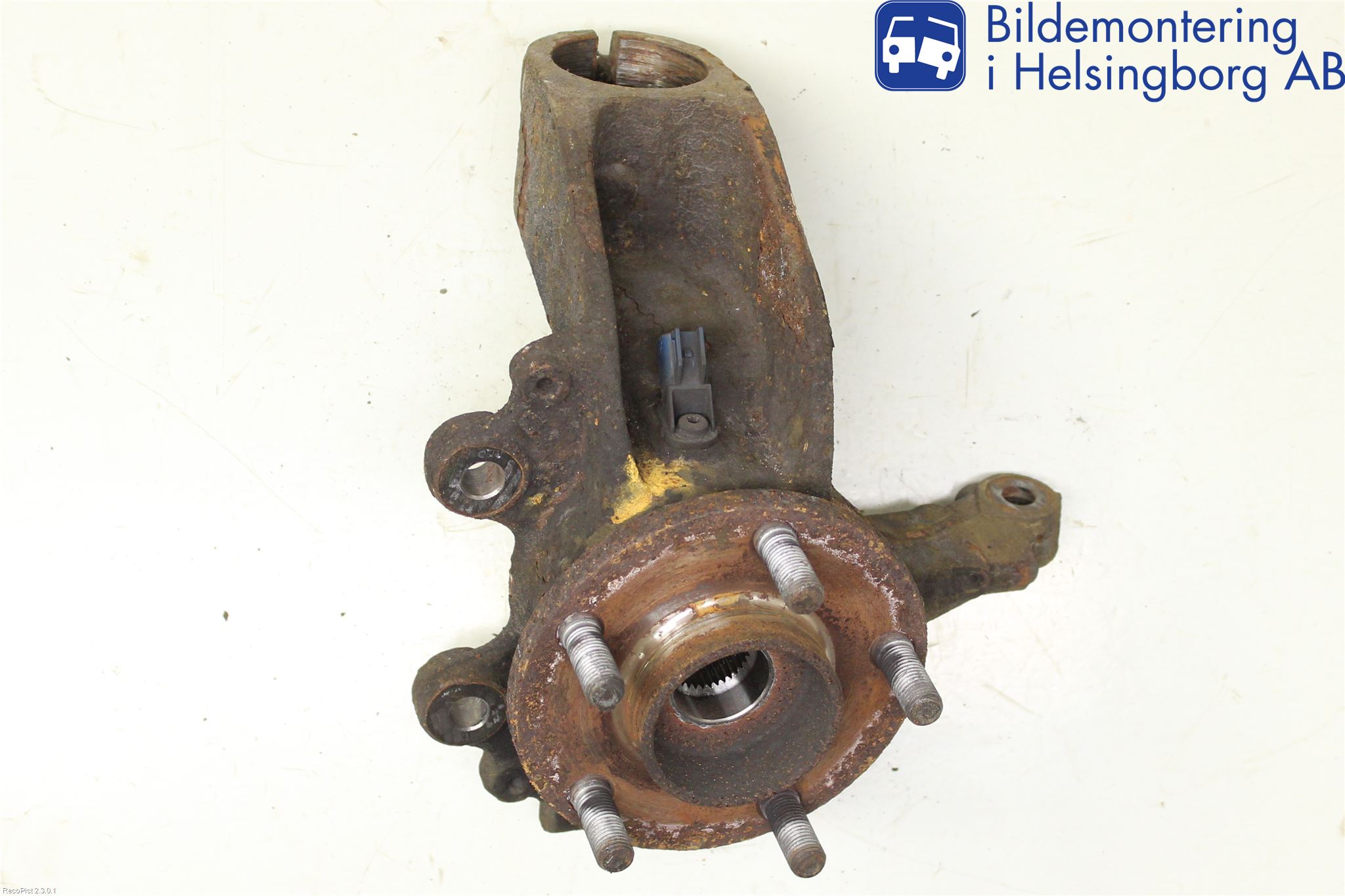 Ford FOCUS 08-11 Spindel Vf