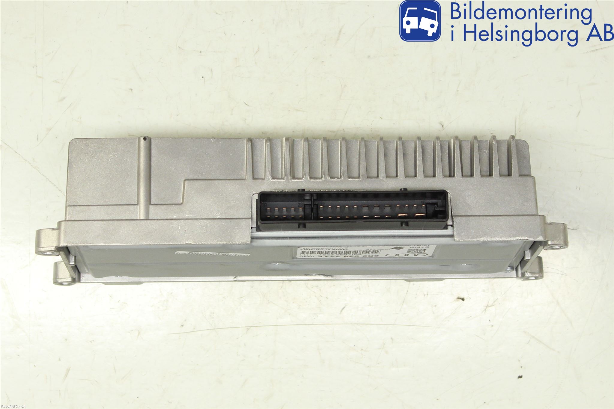 Audi Q5 09-16 Stereo Forsterker