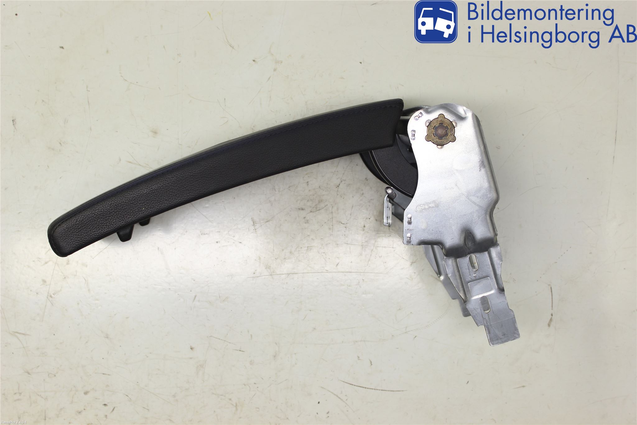 Volkswagen VW PASSAT 11-14 Innr Armlene