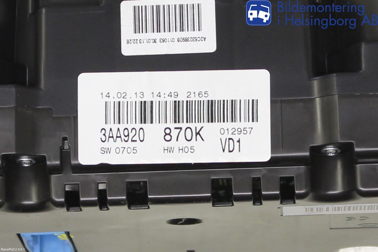 Volkswagen VW PASSAT 11-14 Instr Kombinert