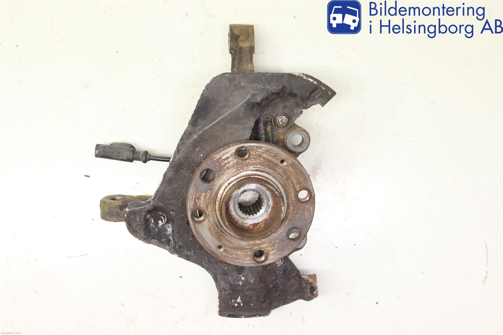 Opel CORSA D 07-14 Spindel Hf