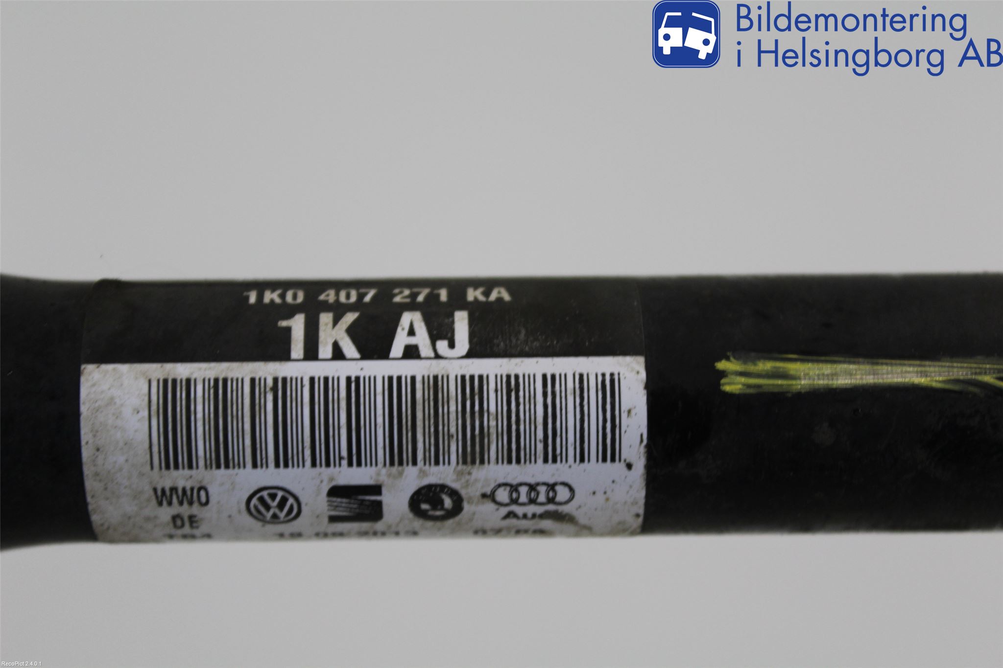 Volkswagen VW PASSAT 11-14 Drivaksel Foran Kompl Venstre