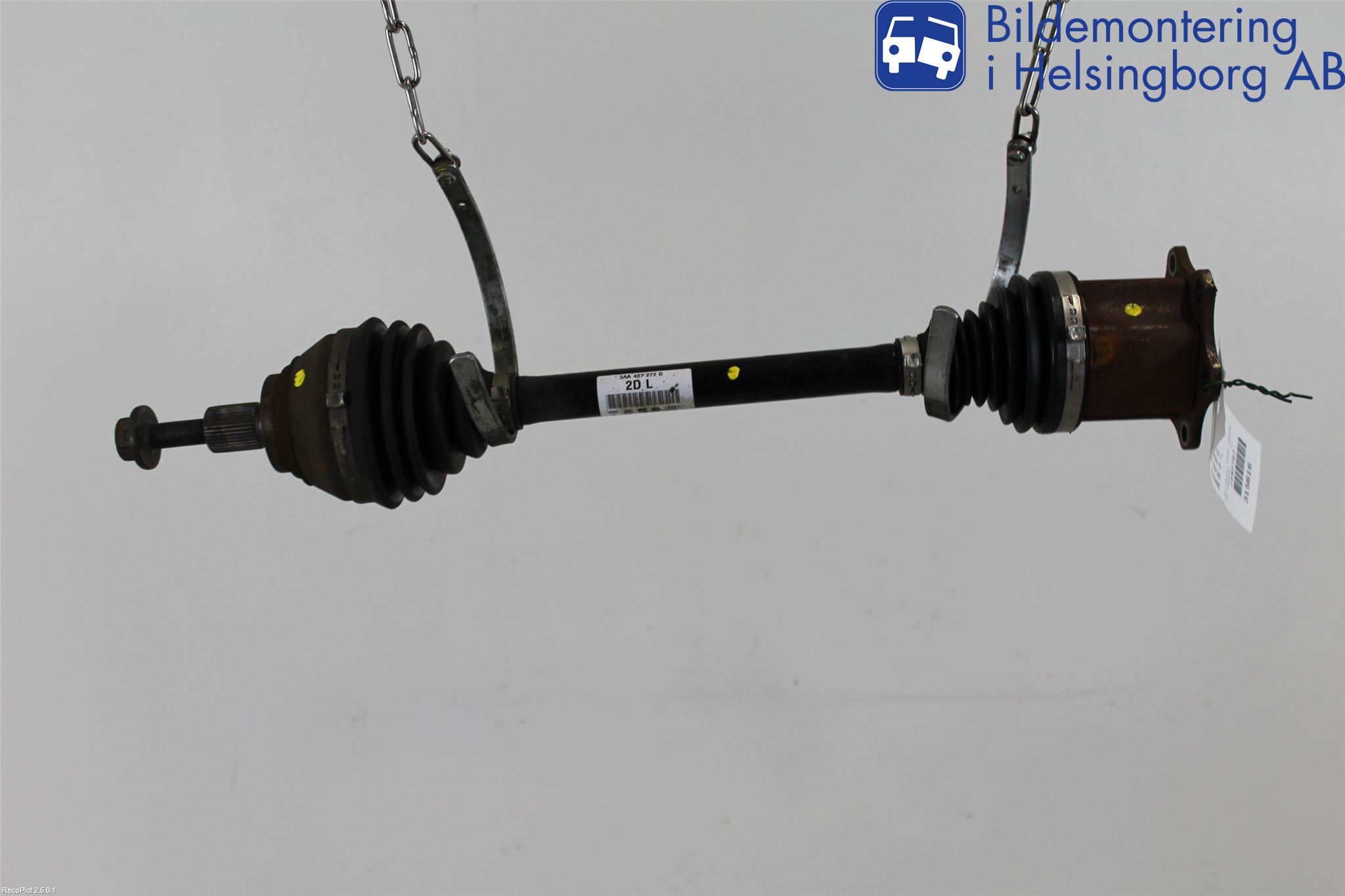 Volkswagen VW PASSAT 11-14 Drivaksel Foran Kompl Høyre