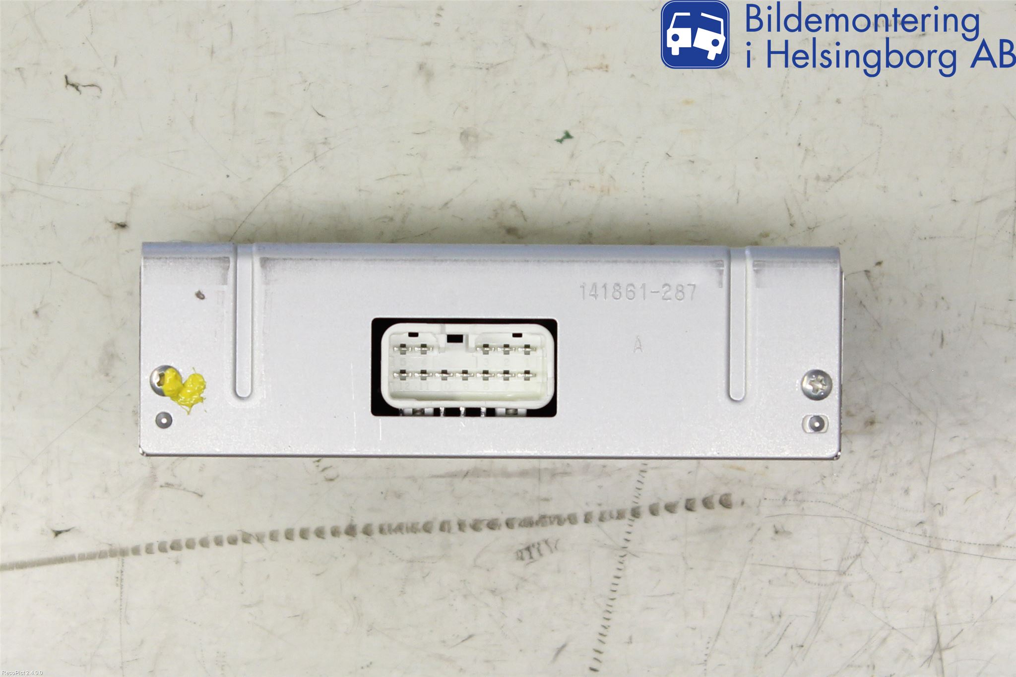 Toyota AVENSIS 09-15 Stereo Forsterker