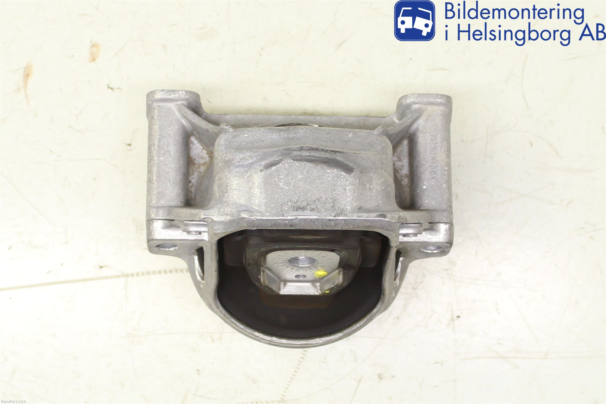 Audi A4 12-15 Motor Feste Gummi