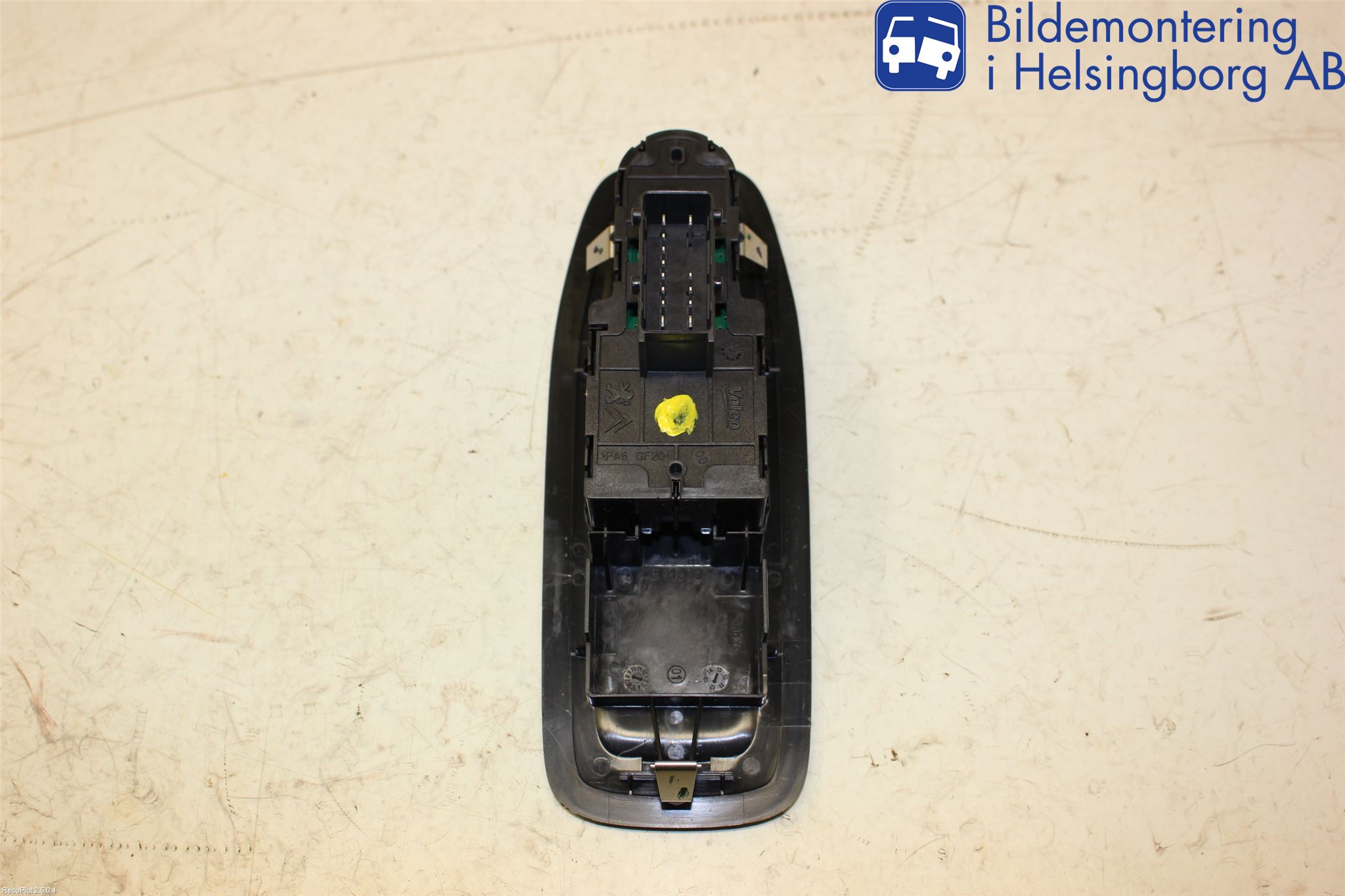Peugeot 208 12-15 Bryter Vindusheis