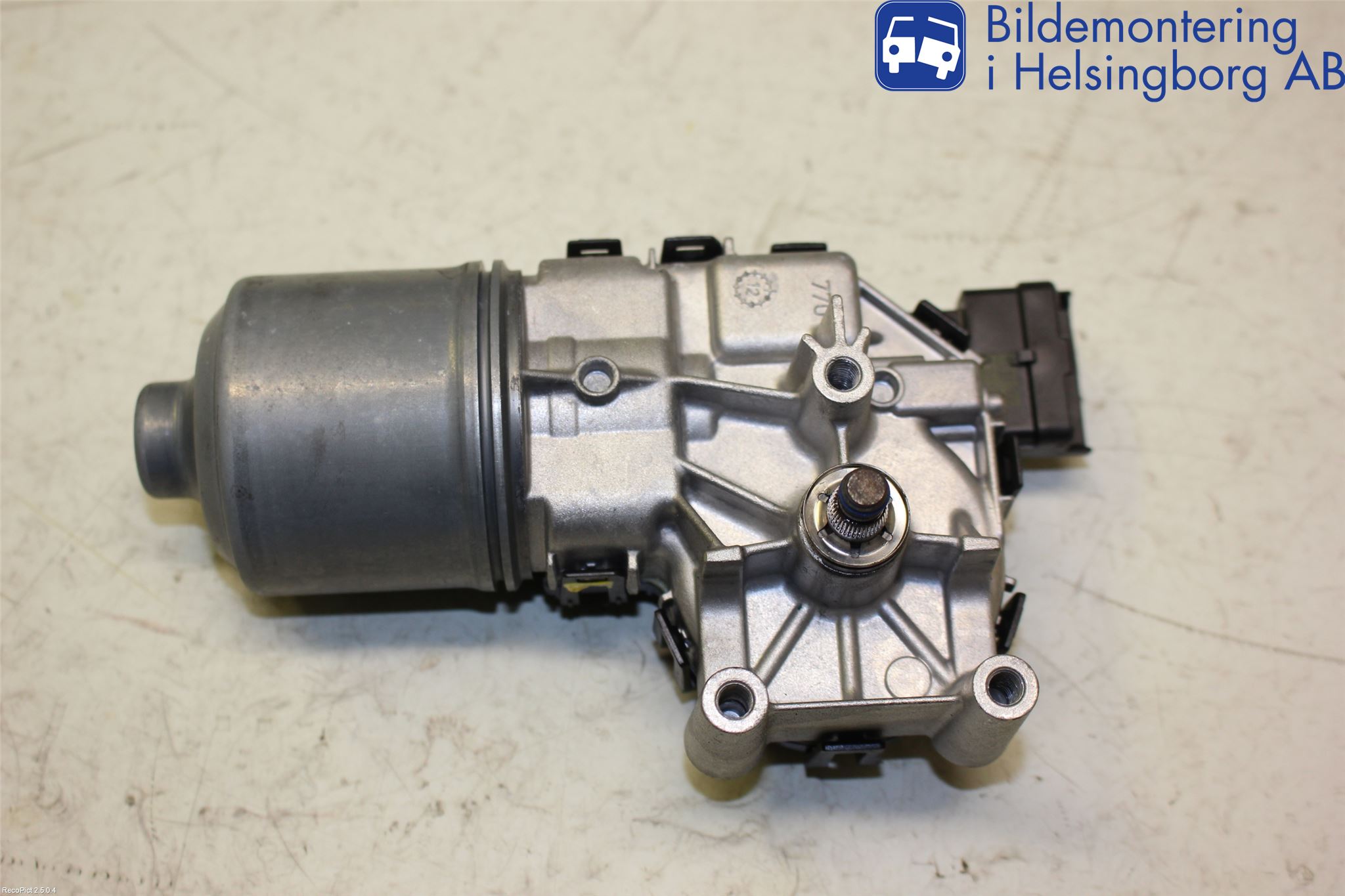 Peugeot 208 12-15 Viskermotor Frontrute