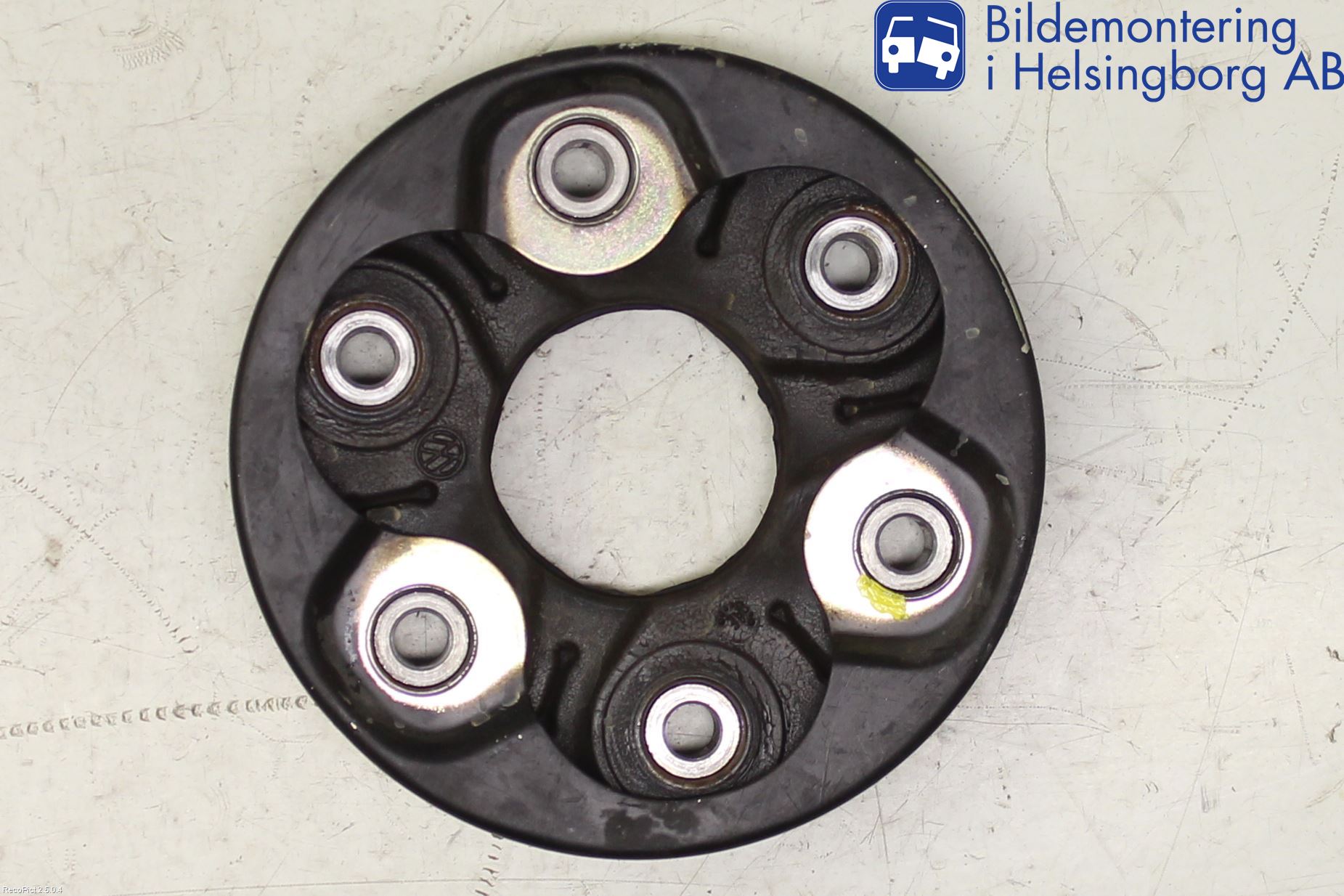 Volkswagen VW PASSAT 11-14 Mellomaksel Gummiledd