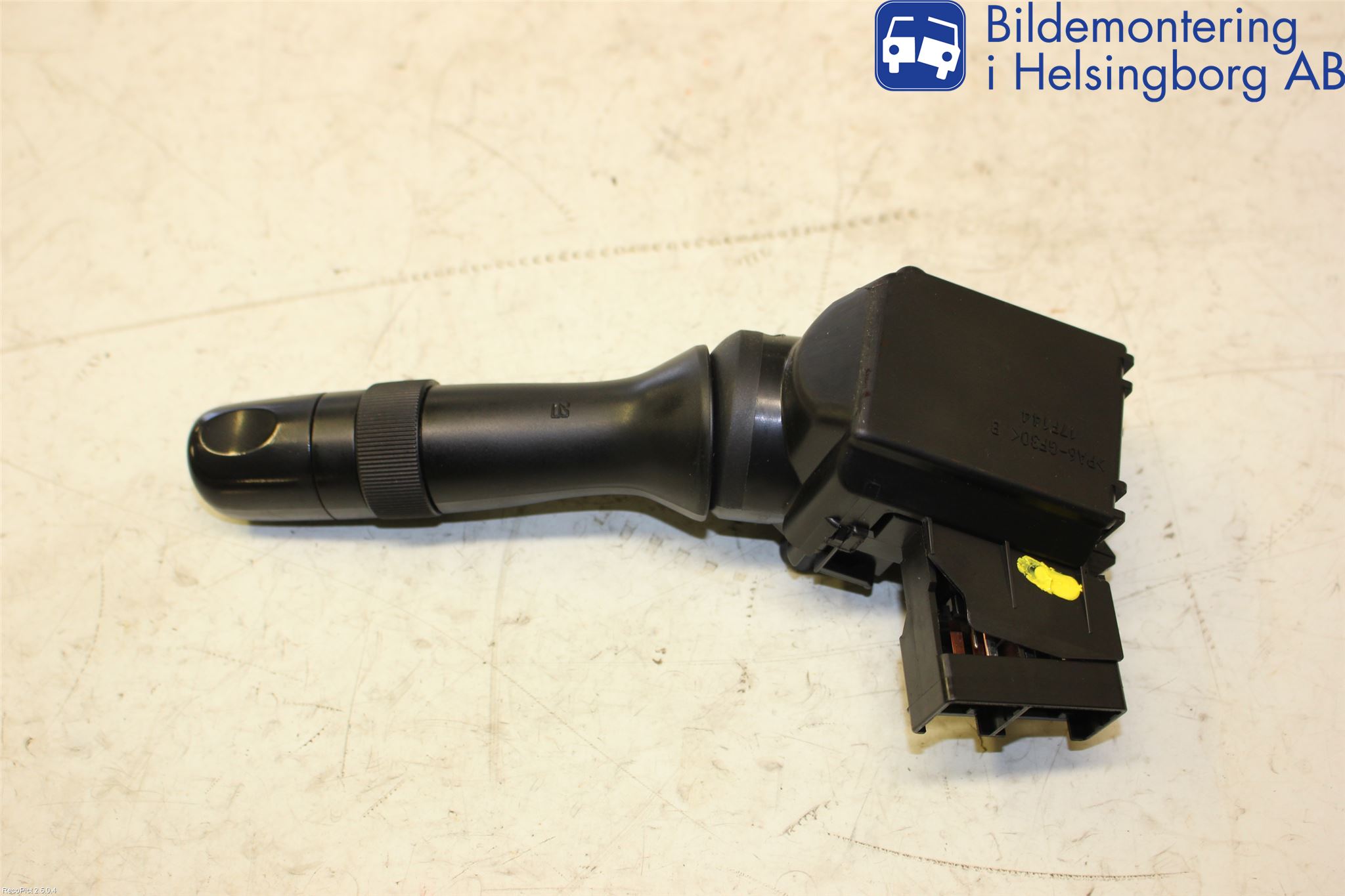 Toyota AURIS 07-09 Bryter Ratt Visker - Spyler