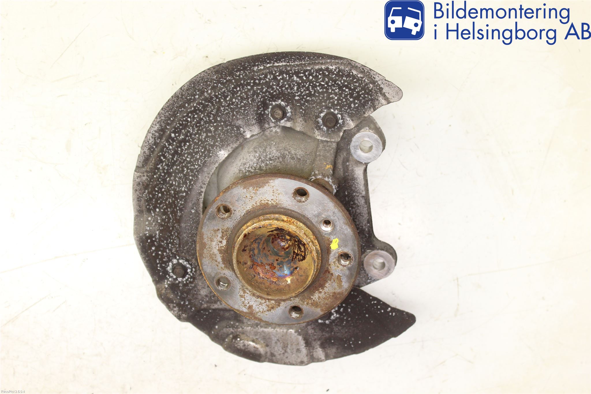 BMW 1 E87/81 5D/3D 03-11 Spindel Vf