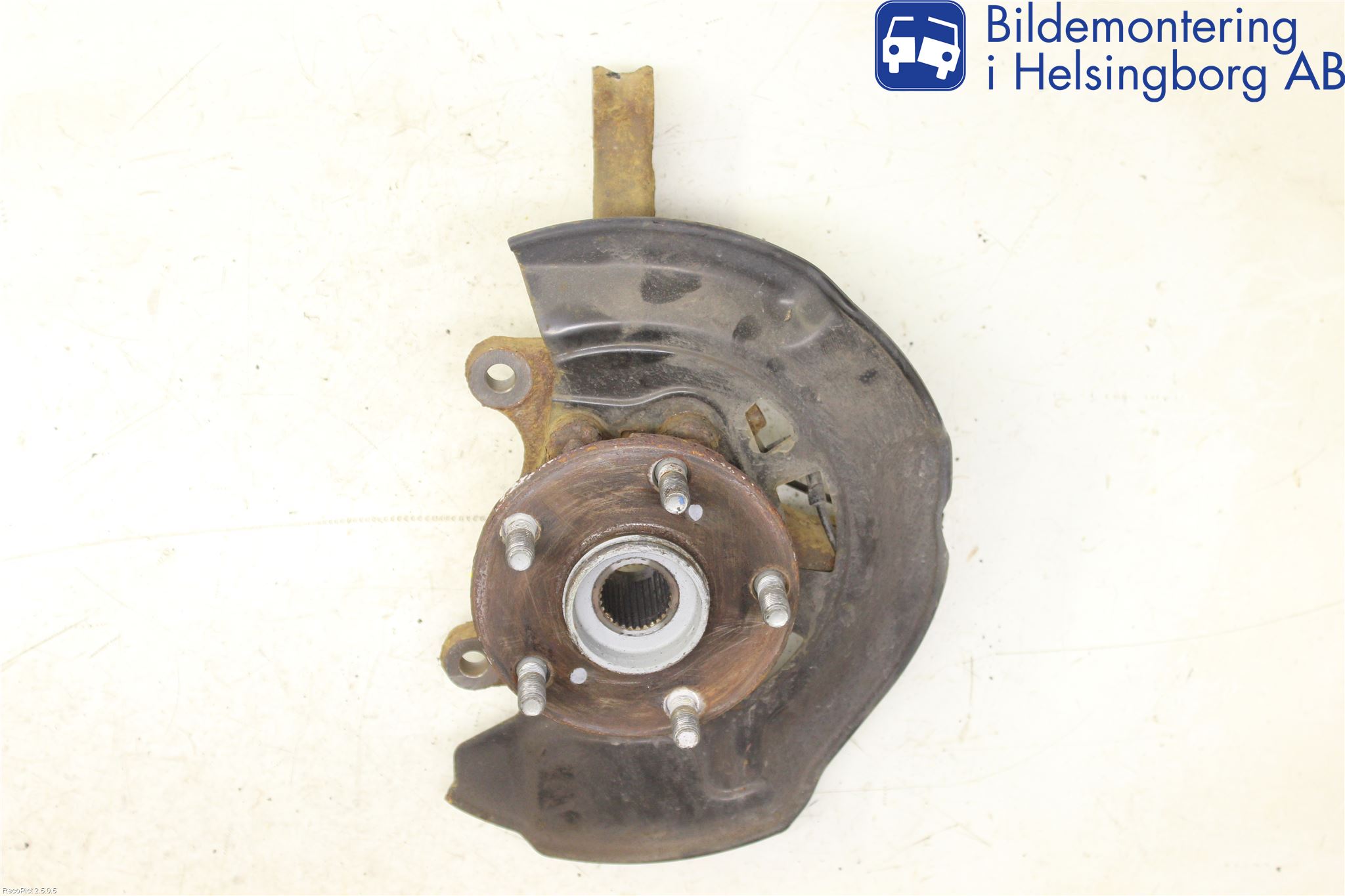 Toyota RAV 4 06-12 Spindel Vf