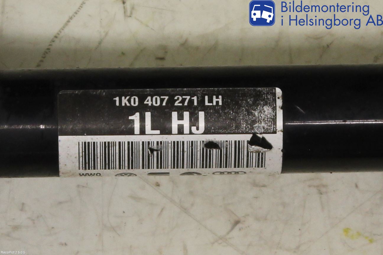 Volkswagen VW PASSAT 11-14 Drivaksel Foran Kompl Venstre