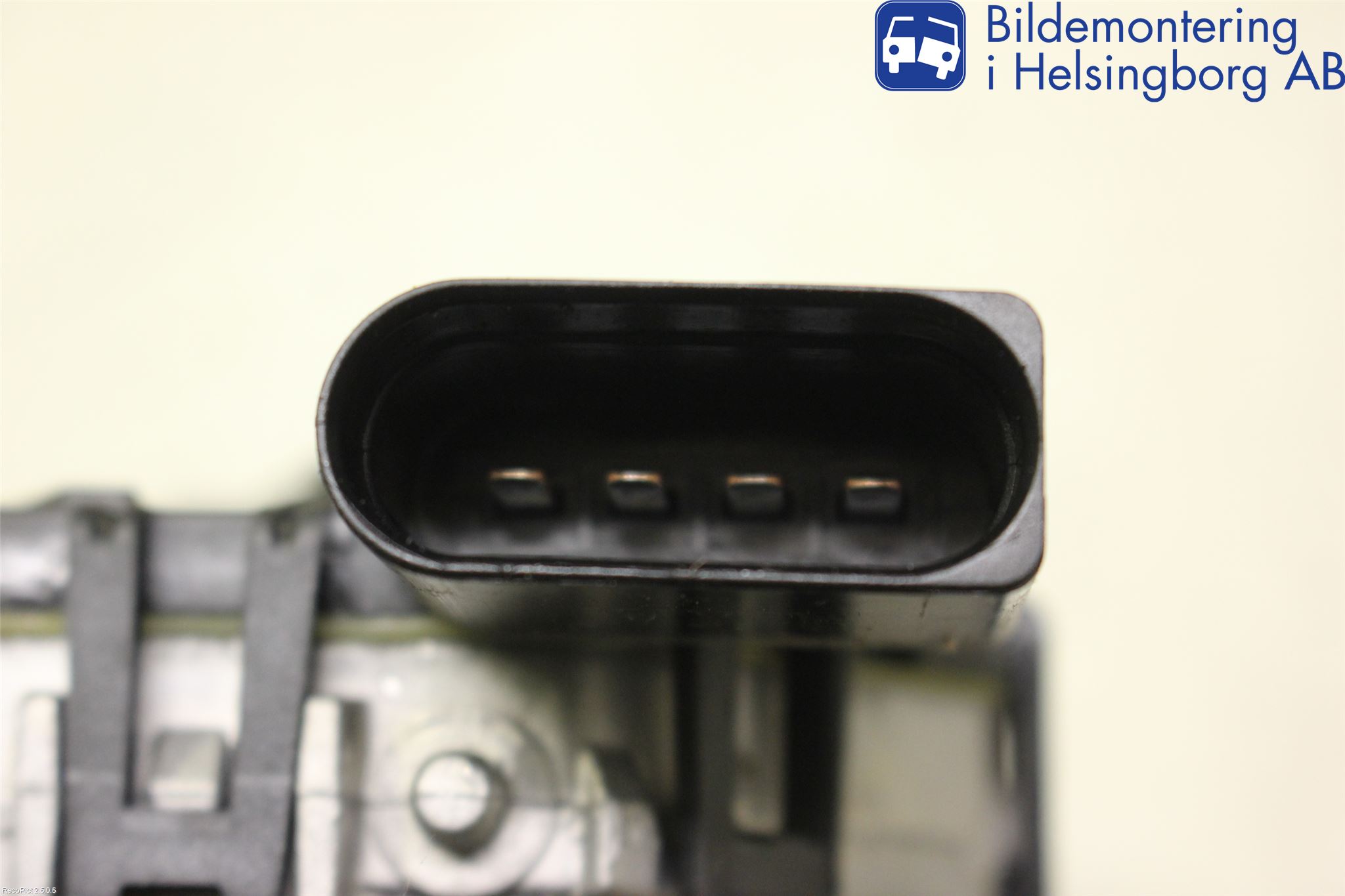 Ford FIESTA 09-12 Viskermotor Frontrute
