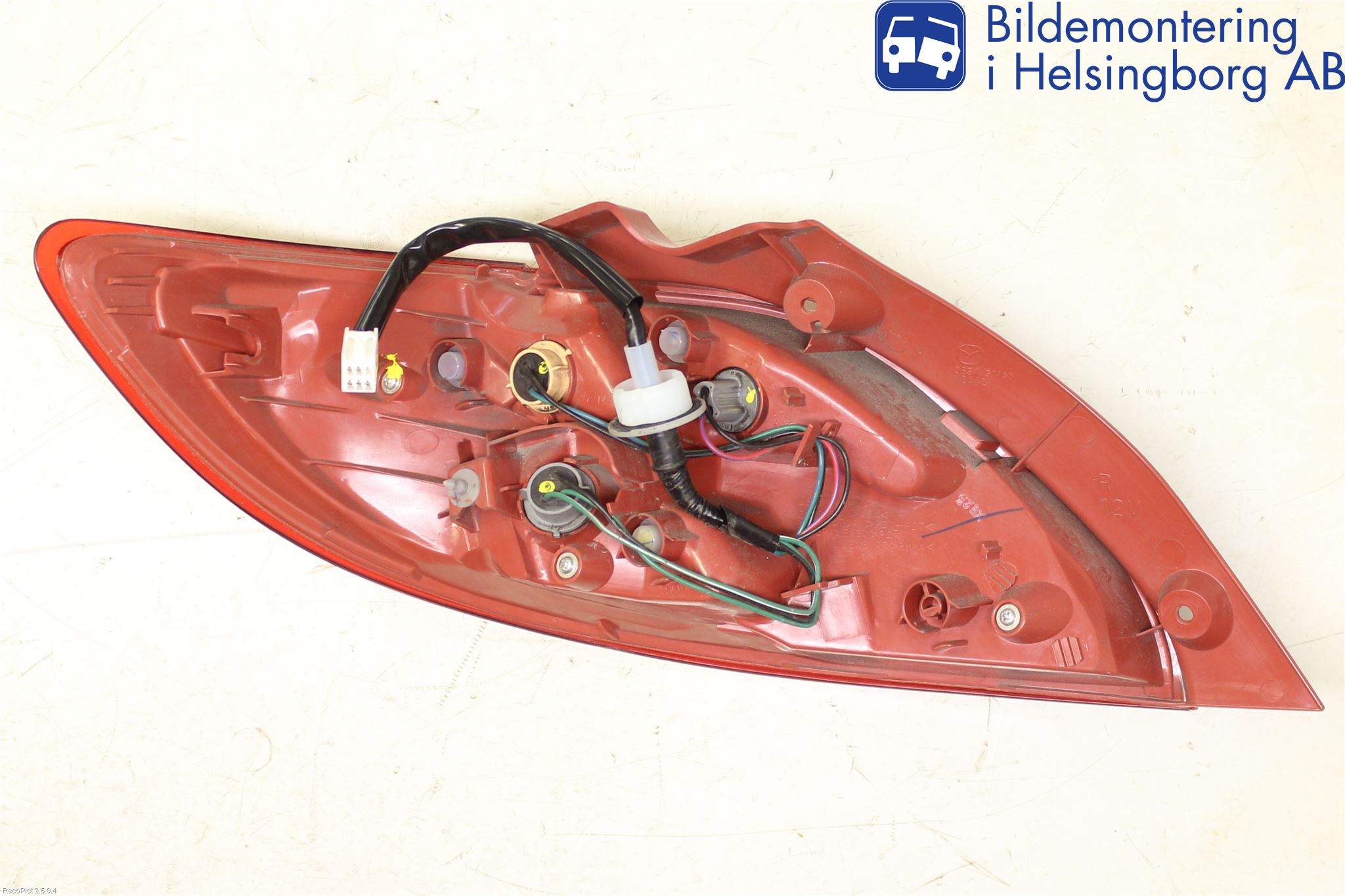Mazda 2 (DE) 08-15 Baklykt Høyre