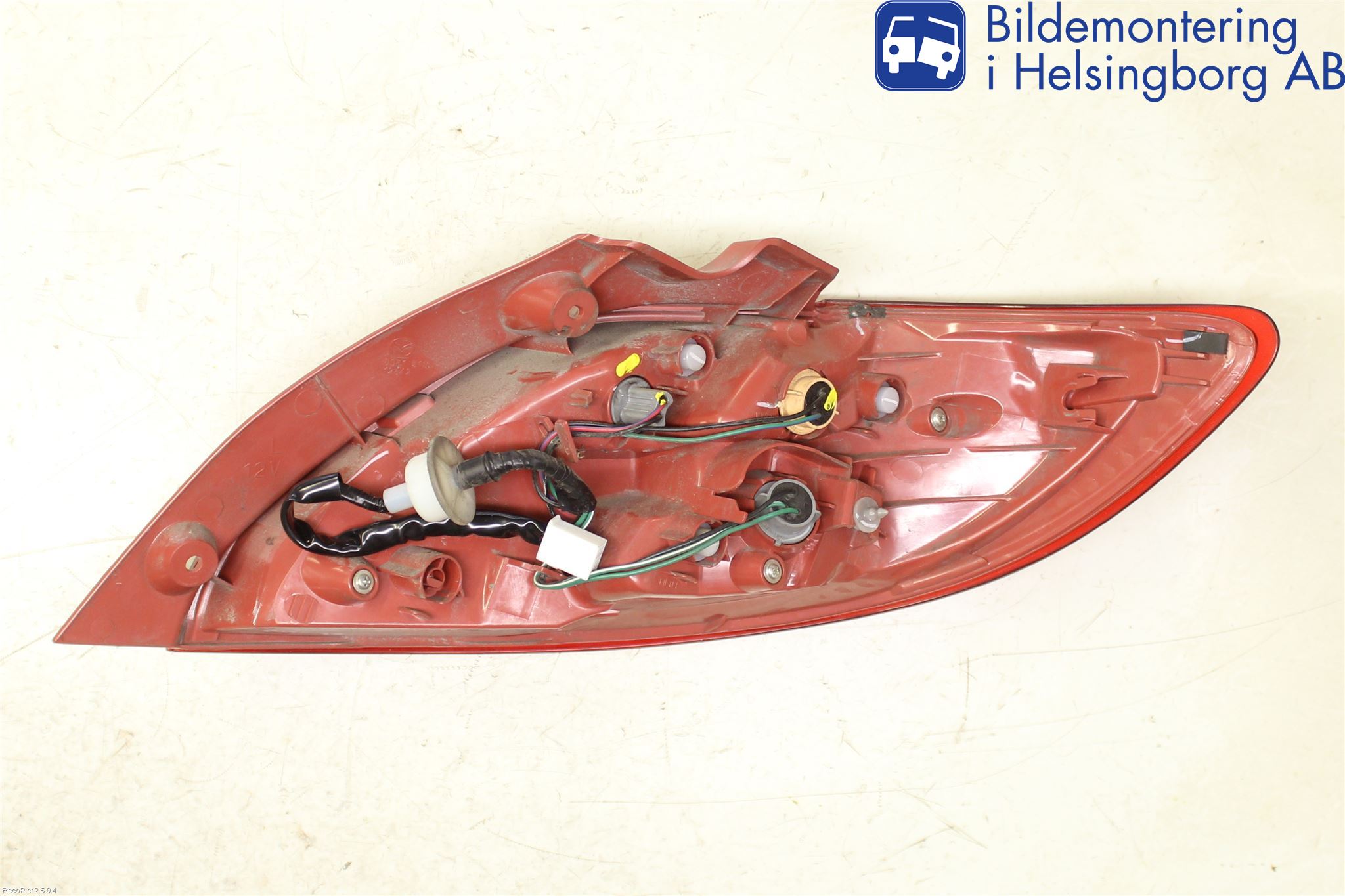 Mazda 2 (DE) 08-15 Baklykt Venstre