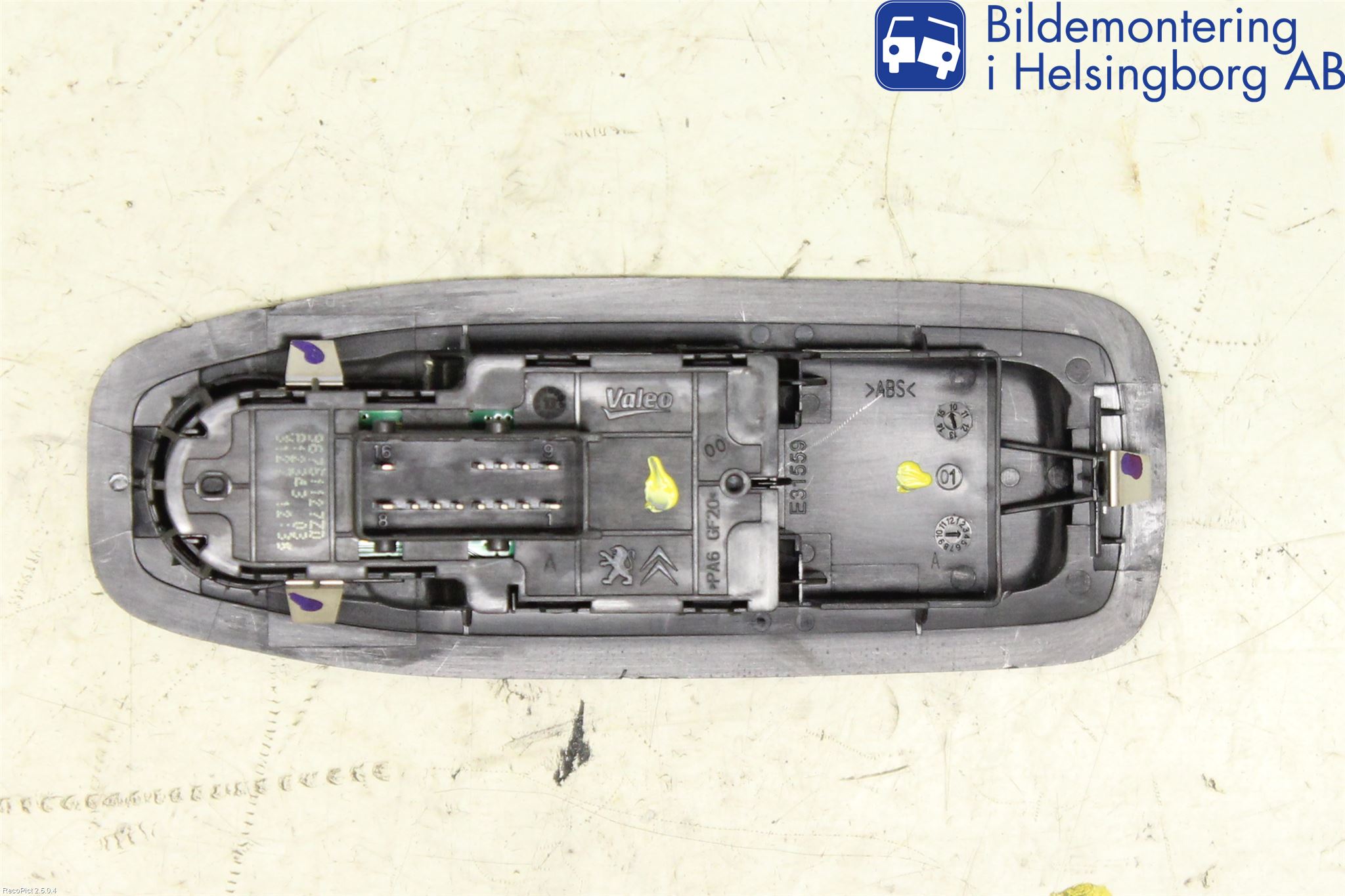 Peugeot 208 12-15 Bryter Vindusheis