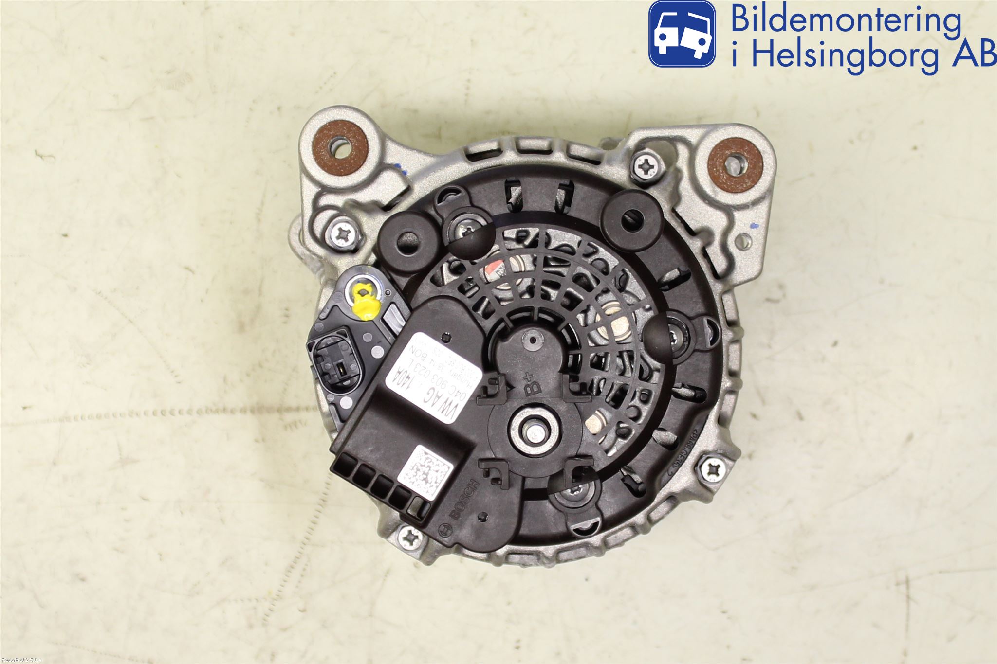 Volkswagen VW POLO 10-17 Dynamo