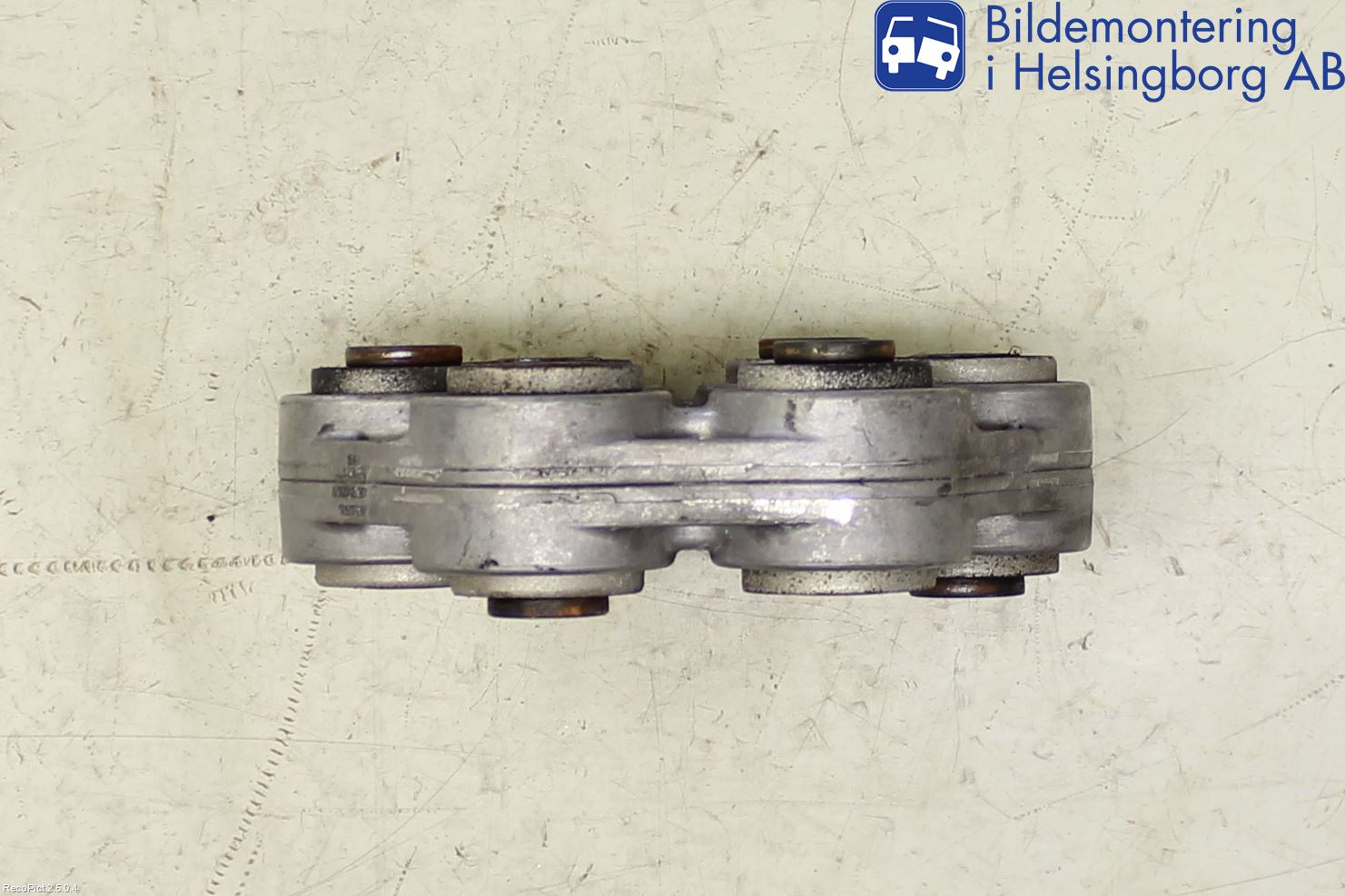 BMW 5 F10/F11/F18 09-17 Mellomaksel Gummiledd