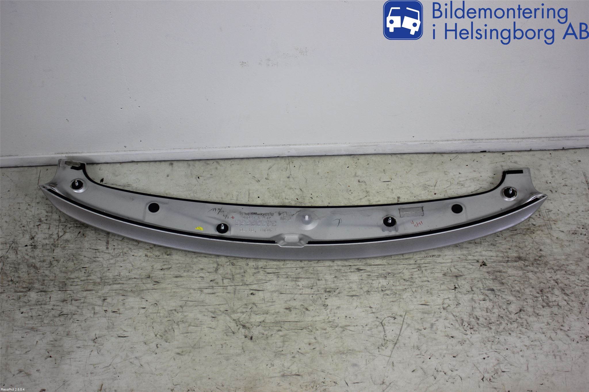 Toyota AURIS 07-09 Spoiler Bakluke