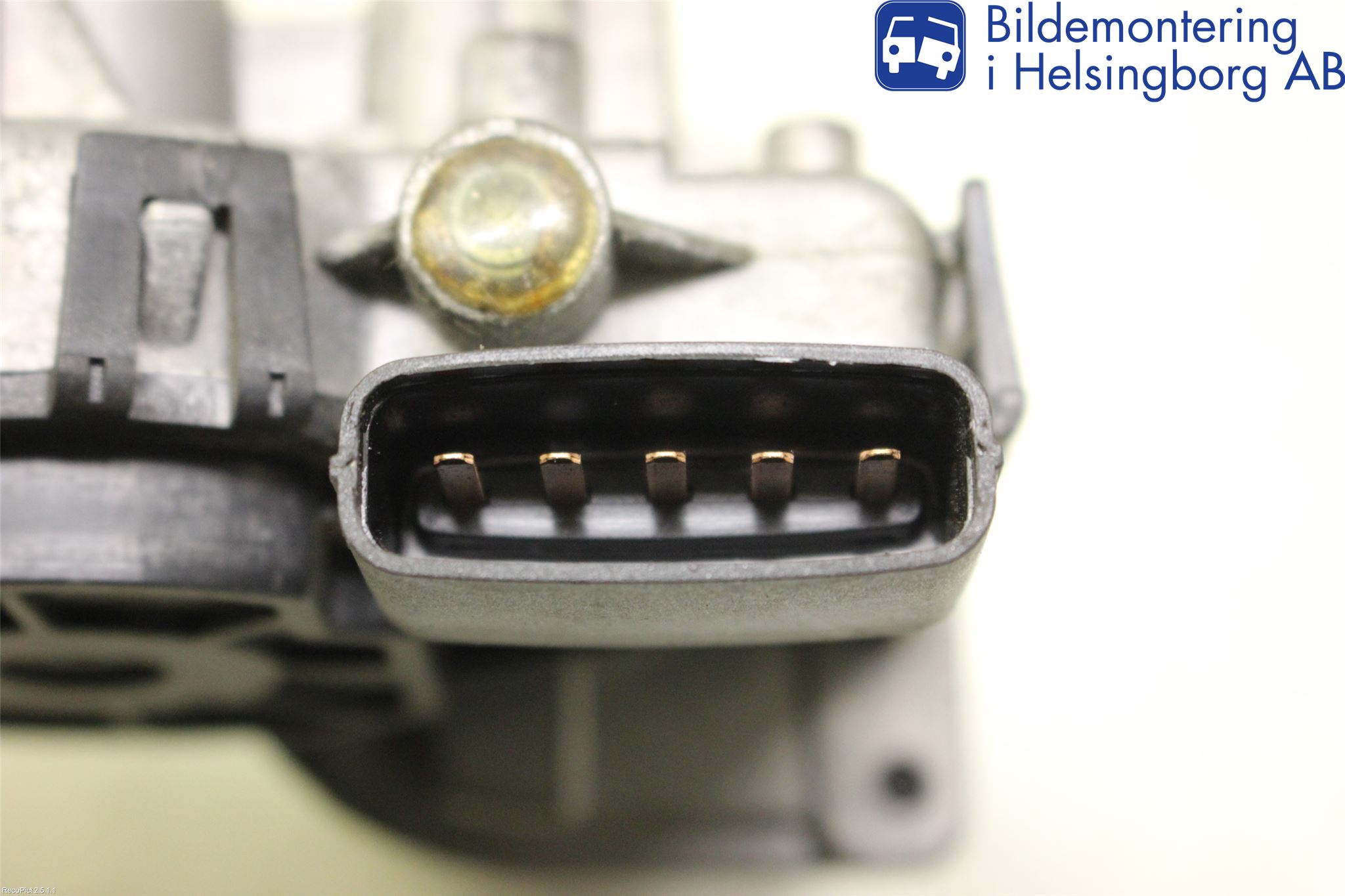 Kia PICANTO    04-11 Viskermotor Frontrute