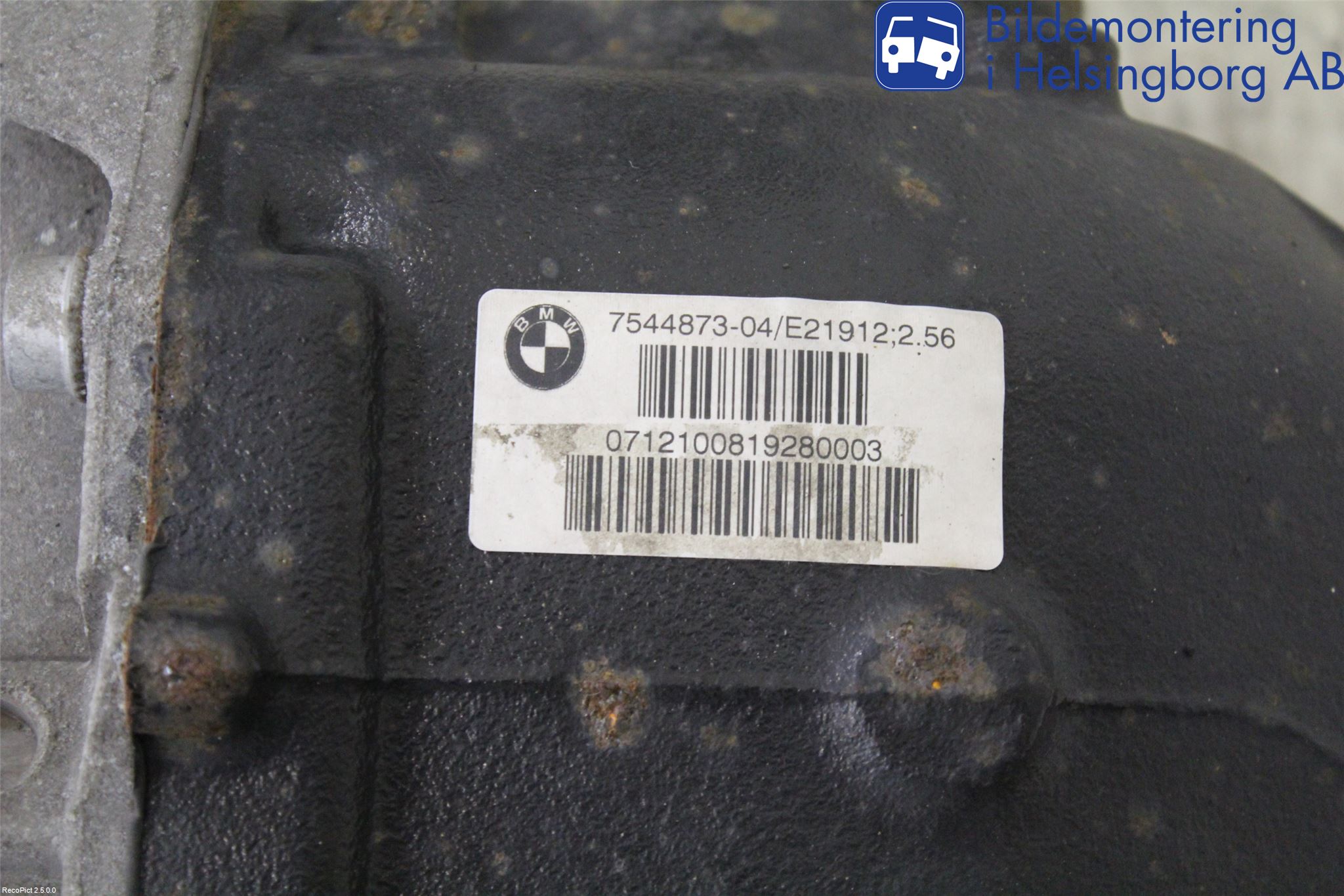 BMW 3 F30/F31/F80 12-19 Bakaksel Kardang Bak -Diff