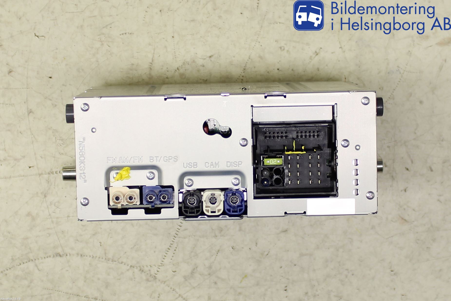 Mercedes-Benz MB C-KLASS (W205) 14-21 Stereo Radio Med Cd