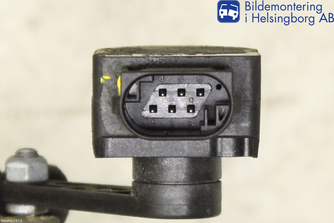 Mercedes-Benz MB C-KLASS (W205) 14-21 Sensor Lysinnstilling