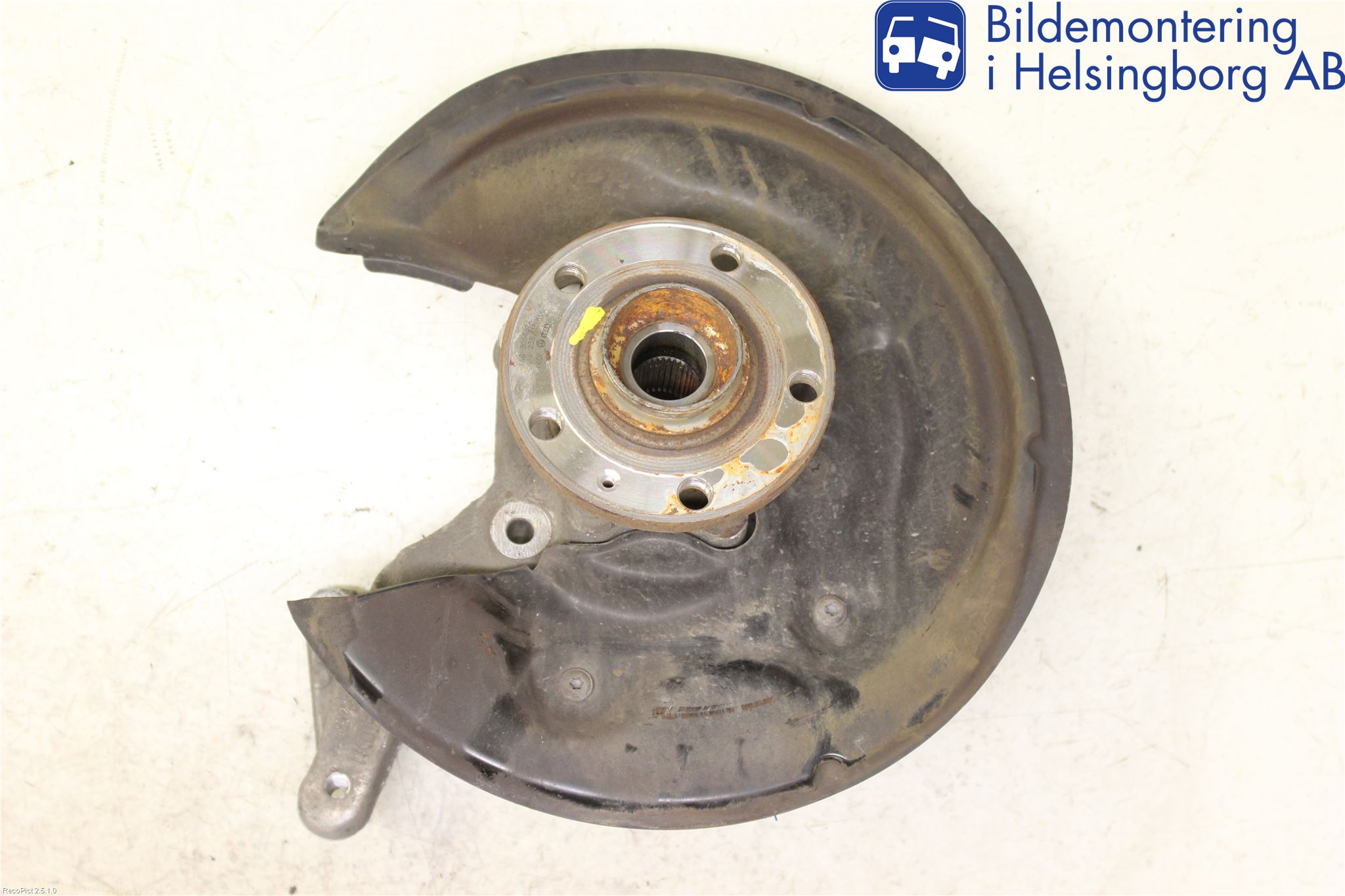 Skoda SUPERB 09-15 Spindel Vb